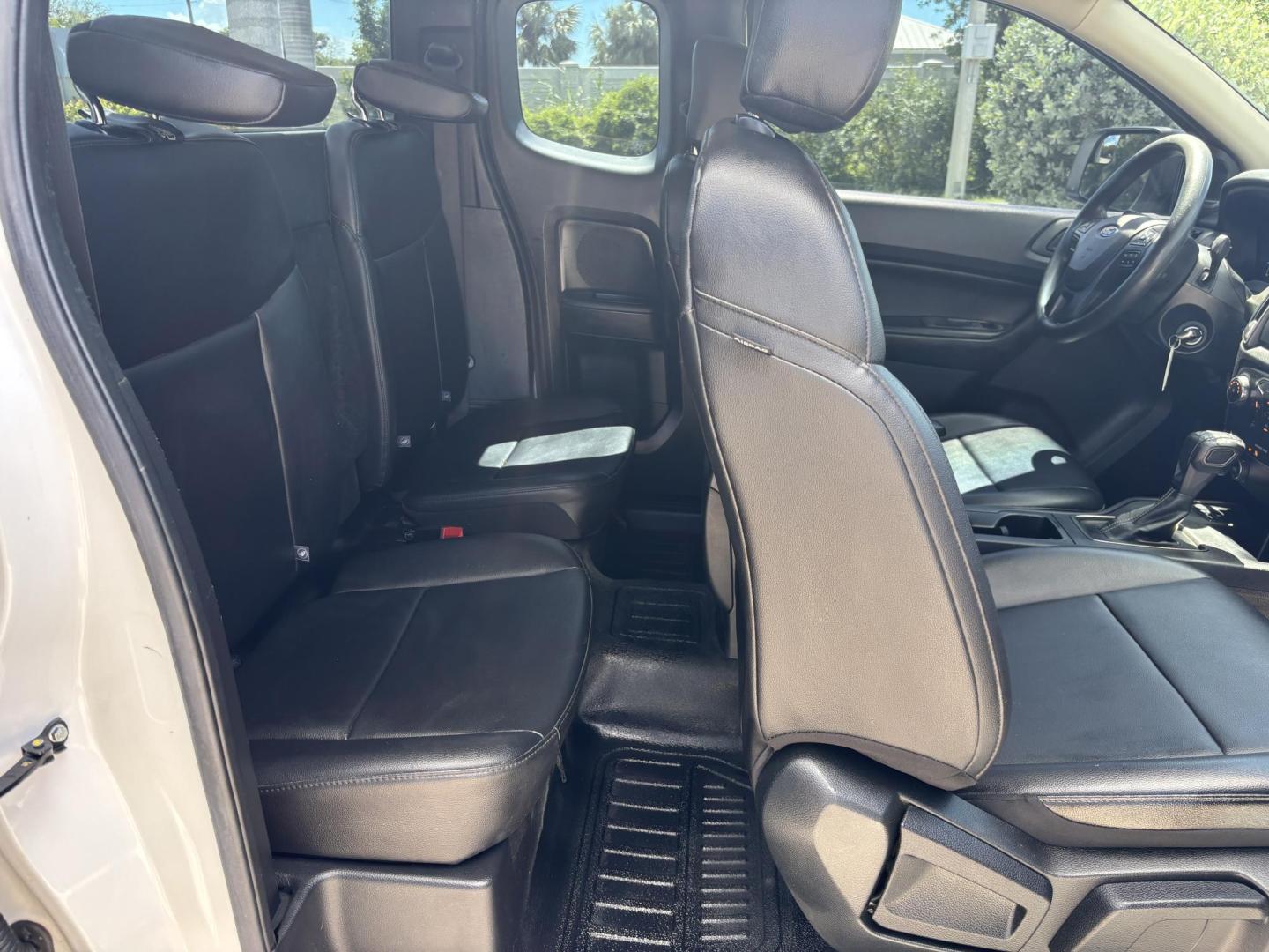 2020 WHITE /CHARCOAL Ford Ranger XL SuperCab 2WD (1FTER1EH9LL) with an 2.3L L4 DOHC 16V engine, 10A transmission, located at 11170 Summerlin Square Dr., Fort Myers Beach, FL, 33931, (239) 999-7777, 26.493546, -81.941628 - Carfax 1 Owner Prior Corporate Vehicle - Photo#13