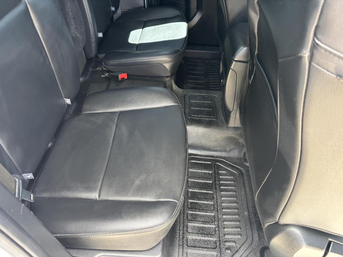 2020 WHITE /CHARCOAL Ford Ranger XL SuperCab 2WD (1FTER1EH9LL) with an 2.3L L4 DOHC 16V engine, 10A transmission, located at 11170 Summerlin Square Dr., Fort Myers Beach, FL, 33931, (239) 999-7777, 26.493546, -81.941628 - Carfax 1 Owner Prior Corporate Vehicle - Photo#14