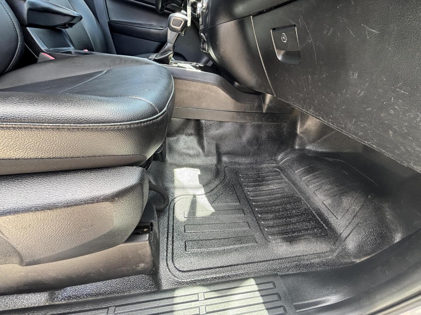 2020 WHITE /CHARCOAL Ford Ranger XL SuperCab 2WD (1FTER1EH9LL) with an 2.3L L4 DOHC 16V engine, 10A transmission, located at 11170 Summerlin Square Dr., Fort Myers Beach, FL, 33931, (239) 999-7777, 26.493546, -81.941628 - Carfax 1 Owner Prior Corporate Vehicle - Photo#12
