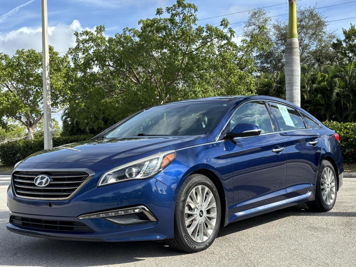 2015 BLUE /LIGHT GRAY LEATHER Hyundai Sonata Sport Limited Sport (5NPE34AF3FH) with an 2.4L L4 DOHC 16V engine, 6-Speed Automatic transmission, located at 11170 Summerlin Square Dr., Fort Myers Beach, FL, 33931, (239) 999-7777, 26.493546, -81.941628 - Photo#1