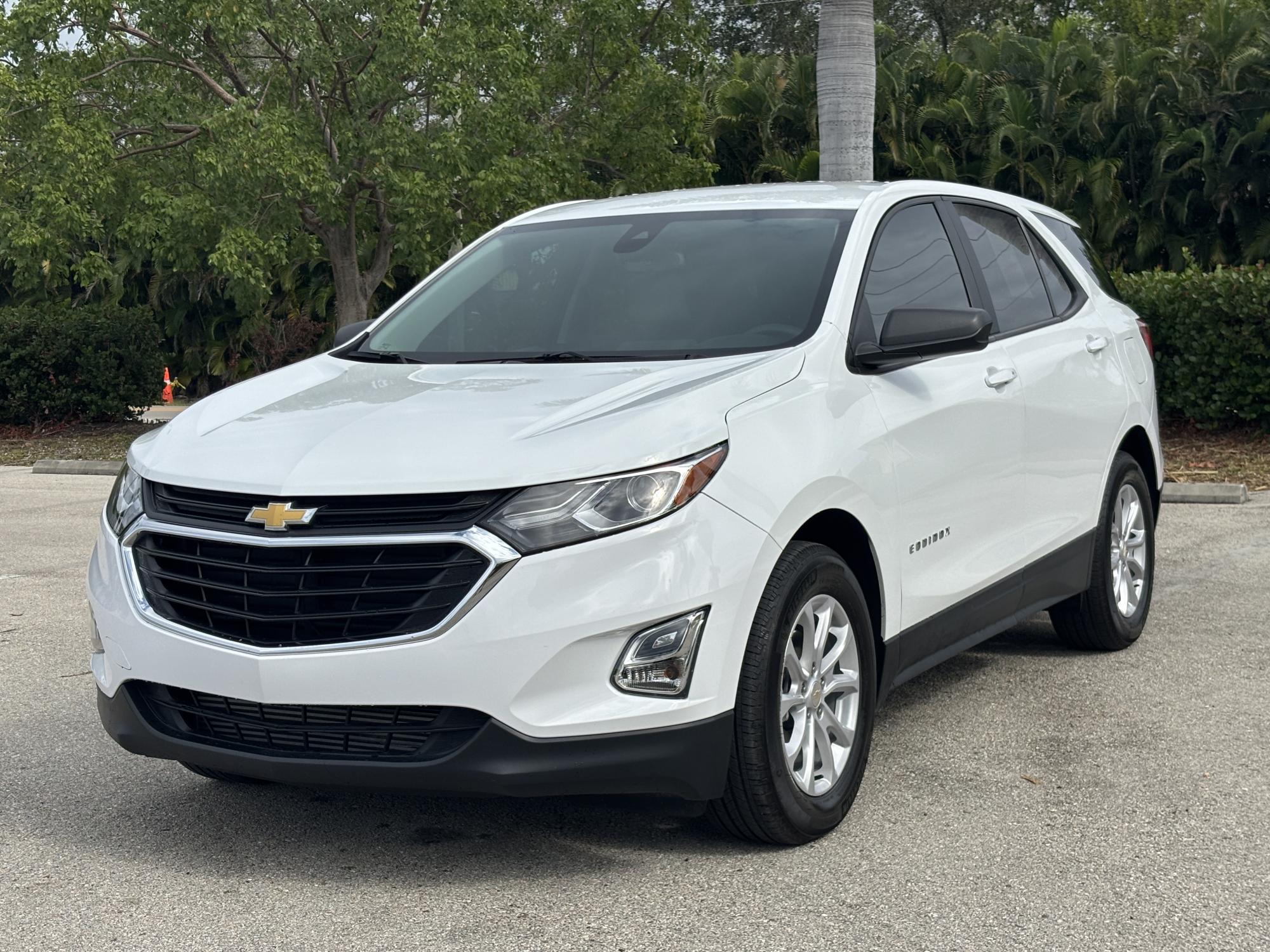 photo of 2020 Chevrolet Equinox LS 2WD