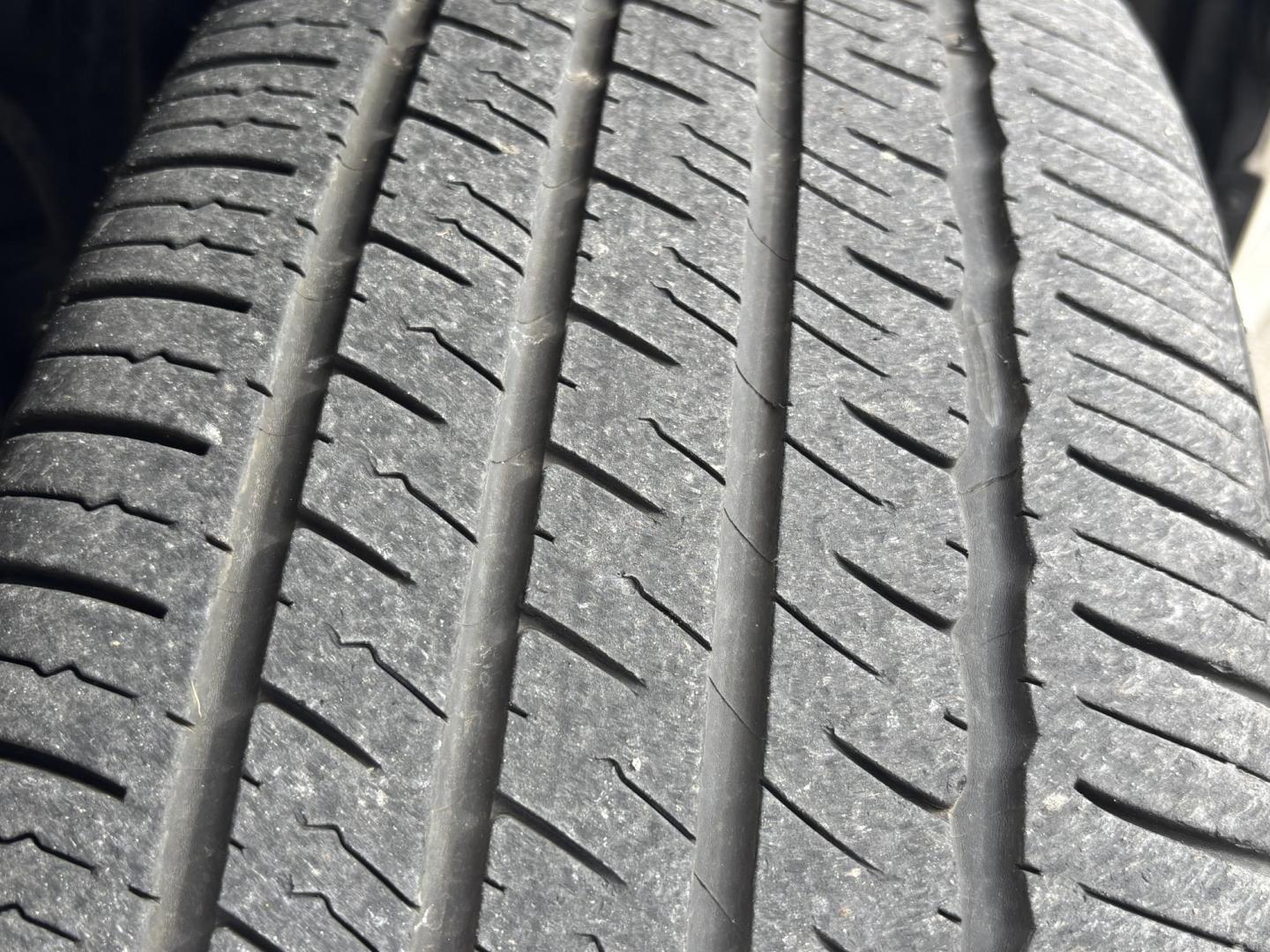 2009 WHITE /BEIGE LEEATHER Lexus RX 350 FWD (2T2GK31U59C) with an 3.5L V6 DOHC 24V engine, 5-Speed Automatic Overdrive transmission, located at 11170 Summerlin Square Dr., Fort Myers Beach, FL, 33931, (239) 999-7777, 26.493546, -81.941628 - Photo#39