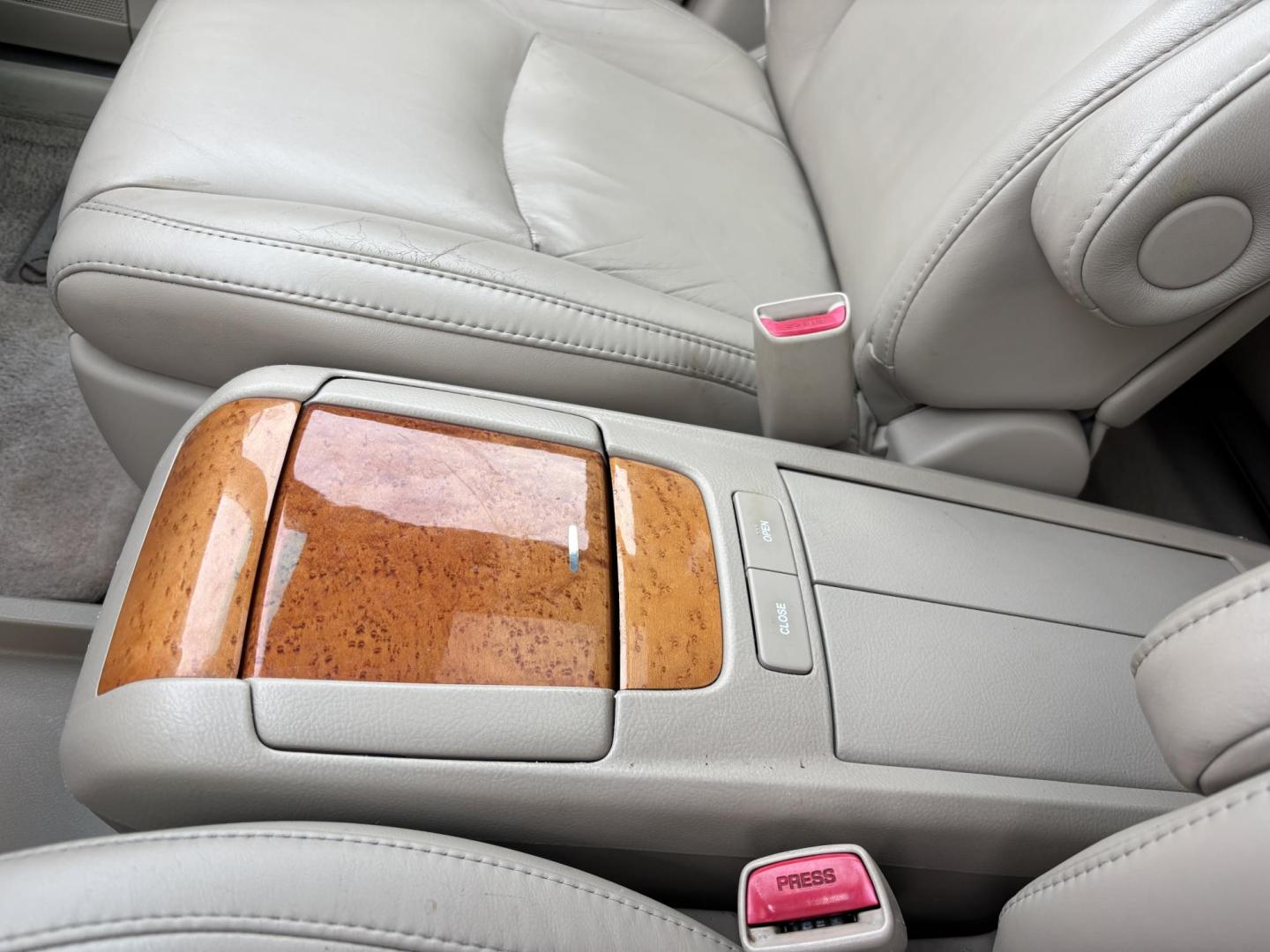 2009 WHITE /BEIGE LEEATHER Lexus RX 350 FWD (2T2GK31U59C) with an 3.5L V6 DOHC 24V engine, 5-Speed Automatic Overdrive transmission, located at 11170 Summerlin Square Dr., Fort Myers Beach, FL, 33931, (239) 999-7777, 26.493546, -81.941628 - Photo#15