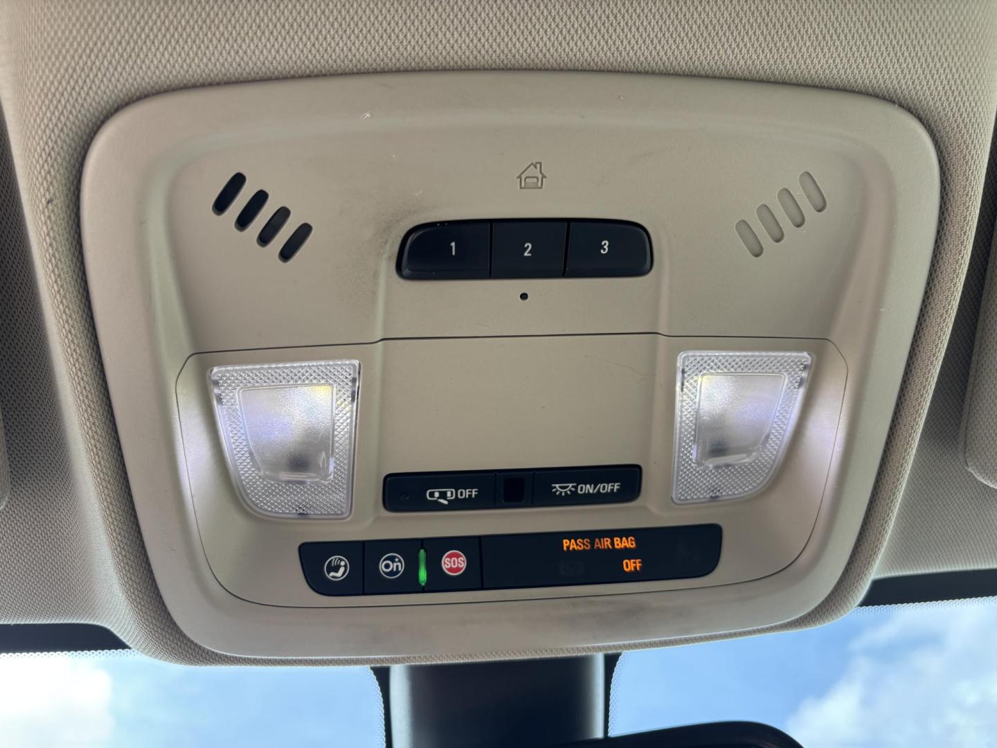 2018 WHITE /BEIGE LEATHER Buick LaCrosse Essence (1G4ZP5SS7JU) with an 3.6L V6 DOHC 24V engine, 8A transmission, located at 11170 Summerlin Square Dr., Fort Myers Beach, FL, 33931, (239) 999-7777, 26.493546, -81.941628 - Photo#28