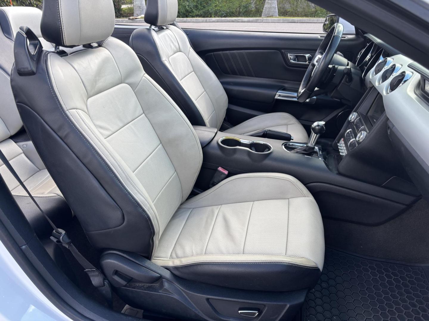 2016 WHITE /CREAM / BLACK LEATHER Ford Mustang EcoBoost Premium Convertible (1FATP8UH4G5) with an 2.3L L4 DOHC 16V engine, 6-Speed Automatic transmission, located at 11170 Summerlin Square Dr., Fort Myers Beach, FL, 33931, (239) 999-7777, 26.493546, -81.941628 - Photo#20