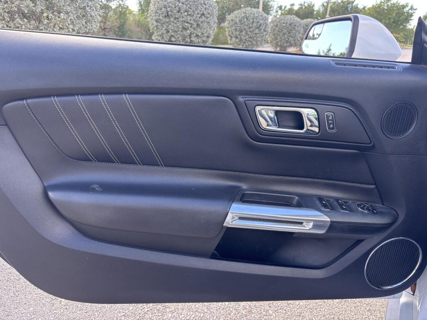 2016 WHITE /CREAM / BLACK LEATHER Ford Mustang EcoBoost Premium Convertible (1FATP8UH4G5) with an 2.3L L4 DOHC 16V engine, 6-Speed Automatic transmission, located at 11170 Summerlin Square Dr., Fort Myers Beach, FL, 33931, (239) 999-7777, 26.493546, -81.941628 - Photo#31