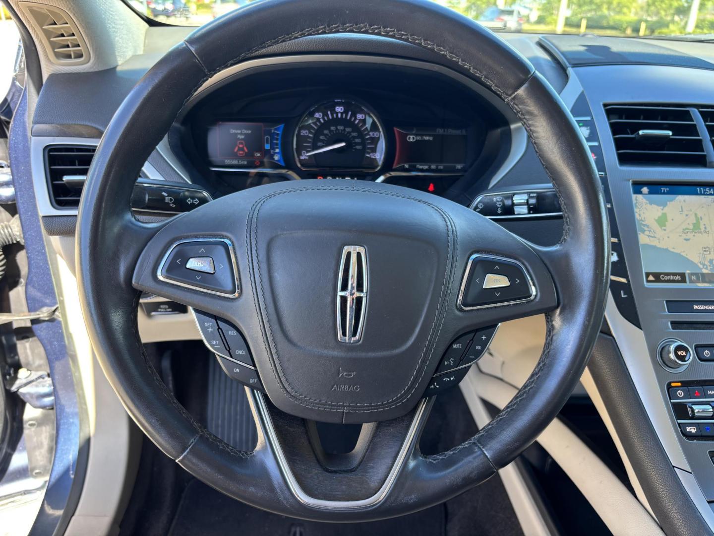 2018 BLUE /BEIGE LEATHER Lincoln MKZ Hybrid Select (3LN6L5LU9JR) with an 2.0L L4 DOHC 16V HYBRID engine, CVT transmission, located at 11170 Summerlin Square Dr., Fort Myers Beach, FL, 33931, (239) 999-7777, 26.493546, -81.941628 - Photo#18