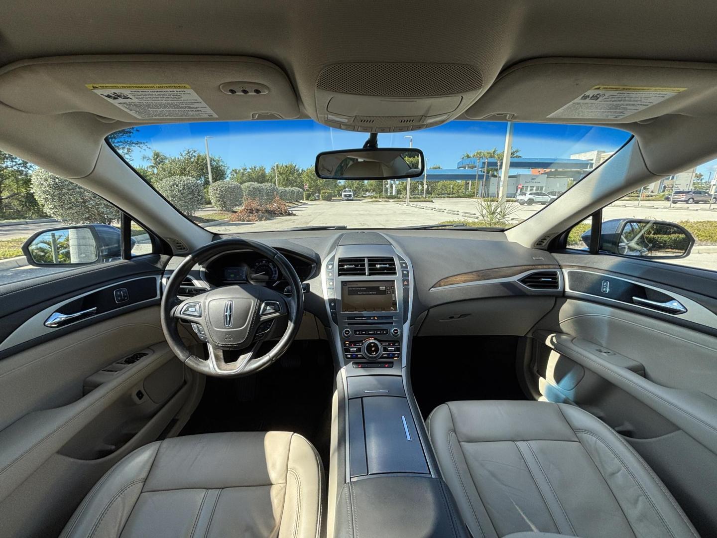 2018 BLUE /BEIGE LEATHER Lincoln MKZ Hybrid Select (3LN6L5LU9JR) with an 2.0L L4 DOHC 16V HYBRID engine, CVT transmission, located at 11170 Summerlin Square Dr., Fort Myers Beach, FL, 33931, (239) 999-7777, 26.493546, -81.941628 - Photo#8