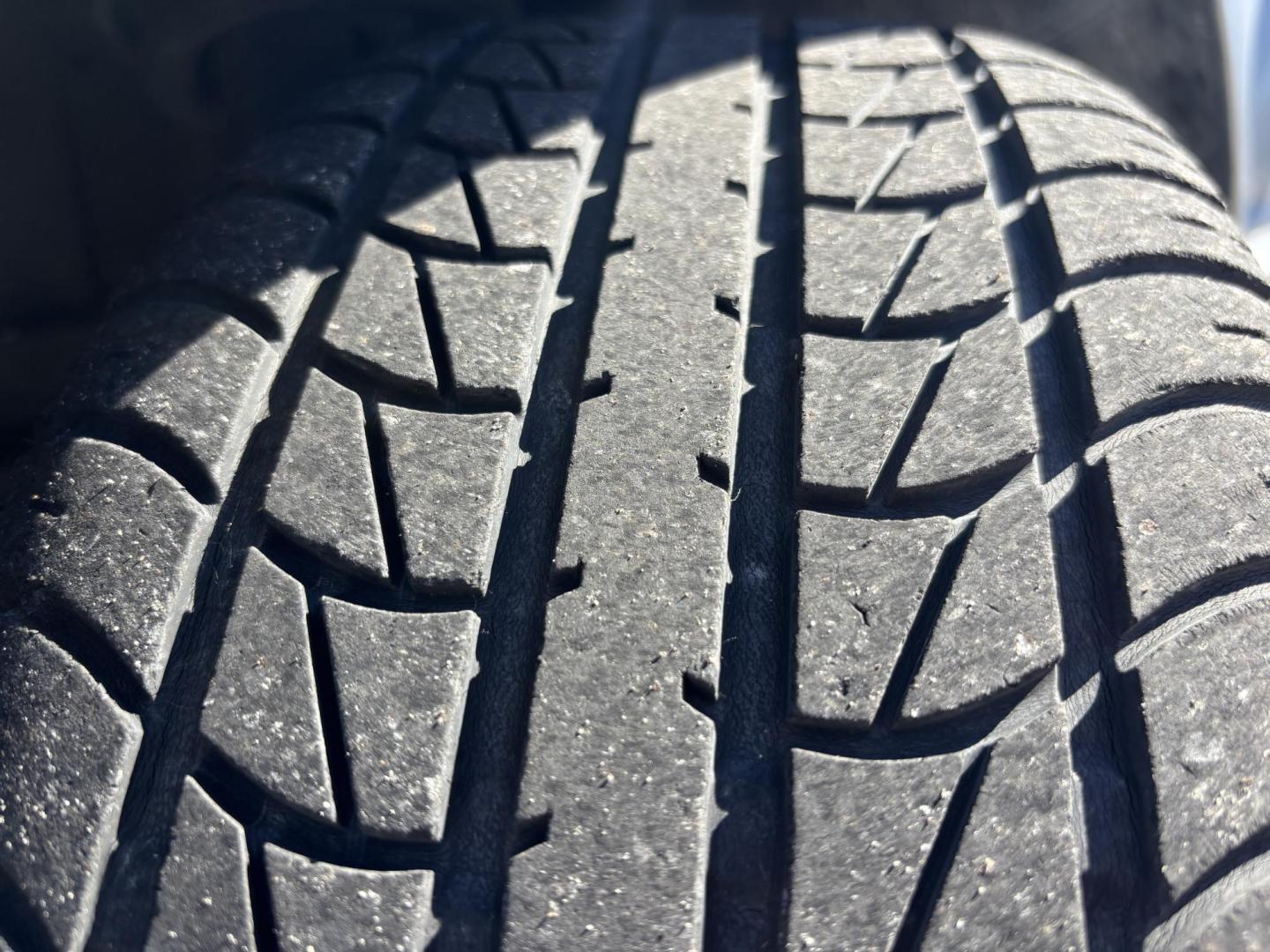 2004 GRAY /BLACK LEATHER BMW 3-Series 325Ci convertible (WBABW33494P) with an 2.5L L6 DOHC 24V engine, 5-Speed Automatic transmission, located at 11170 Summerlin Square Dr., Fort Myers Beach, FL, 33931, (239) 999-7777, 26.493546, -81.941628 - Photo#22