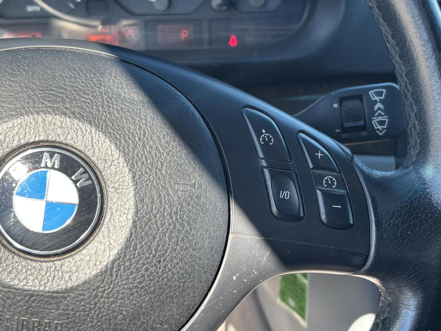 2004 GRAY /BLACK LEATHER BMW 3-Series 325Ci convertible (WBABW33494P) with an 2.5L L6 DOHC 24V engine, 5-Speed Automatic transmission, located at 11170 Summerlin Square Dr., Fort Myers Beach, FL, 33931, (239) 999-7777, 26.493546, -81.941628 - Photo#20