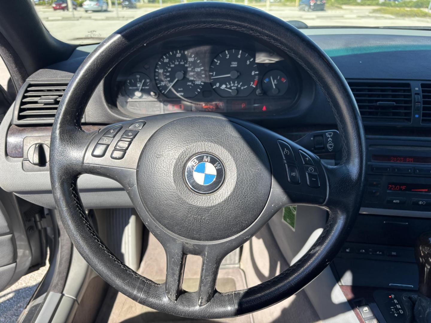 2004 GRAY /BLACK LEATHER BMW 3-Series 325Ci convertible (WBABW33494P) with an 2.5L L6 DOHC 24V engine, 5-Speed Automatic transmission, located at 11170 Summerlin Square Dr., Fort Myers Beach, FL, 33931, (239) 999-7777, 26.493546, -81.941628 - Photo#18
