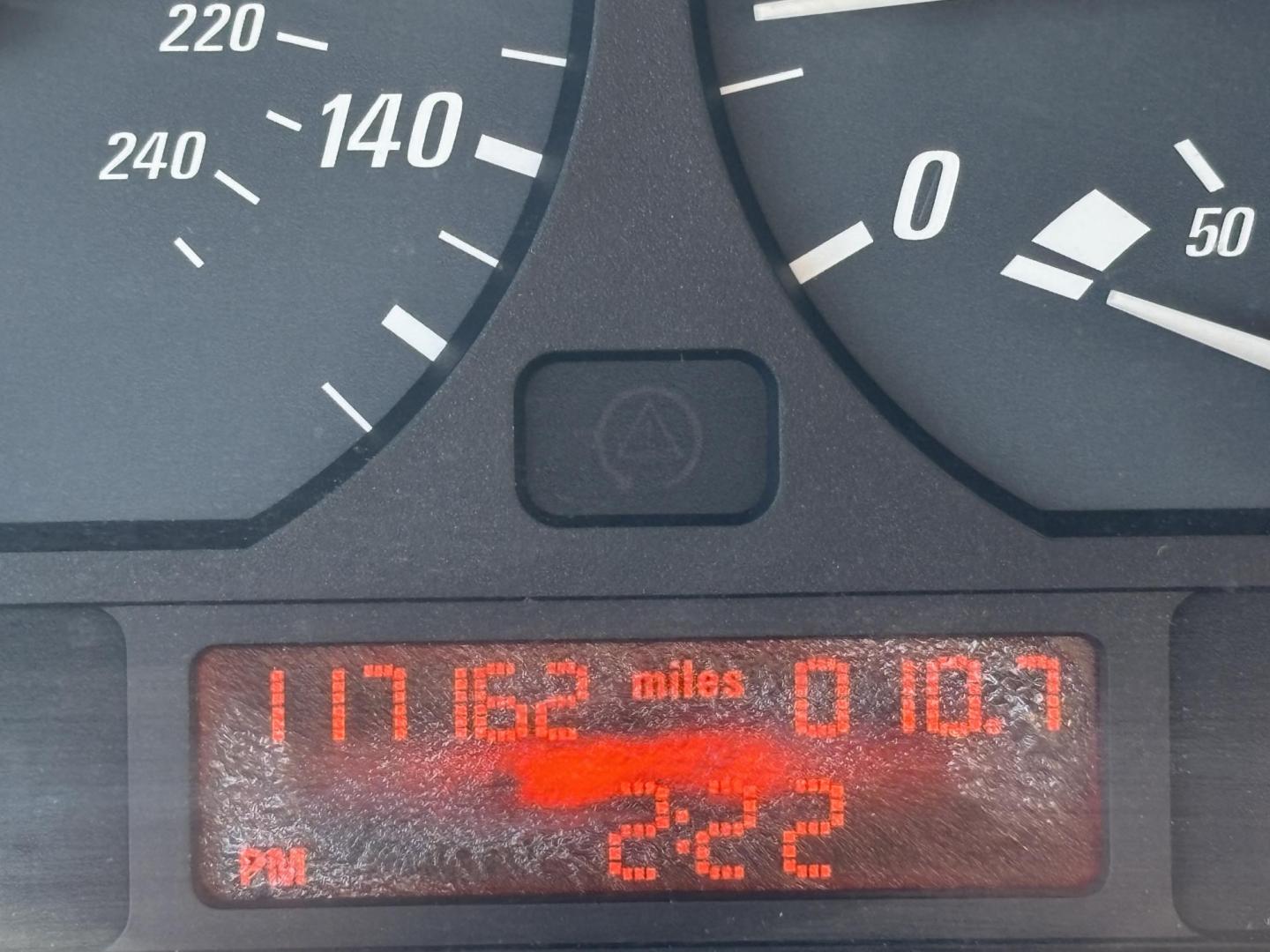 2004 GRAY /BLACK LEATHER BMW 3-Series 325Ci convertible (WBABW33494P) with an 2.5L L6 DOHC 24V engine, 5-Speed Automatic transmission, located at 11170 Summerlin Square Dr., Fort Myers Beach, FL, 33931, (239) 999-7777, 26.493546, -81.941628 - Photo#17