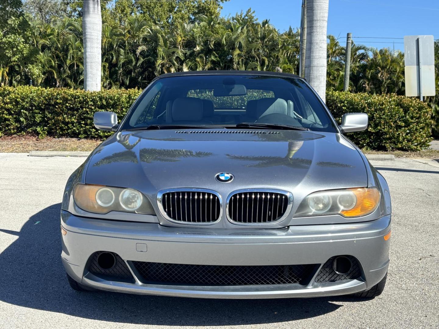 2004 GRAY /BLACK LEATHER BMW 3-Series 325Ci convertible (WBABW33494P) with an 2.5L L6 DOHC 24V engine, 5-Speed Automatic transmission, located at 11170 Summerlin Square Dr., Fort Myers Beach, FL, 33931, (239) 999-7777, 26.493546, -81.941628 - Photo#2