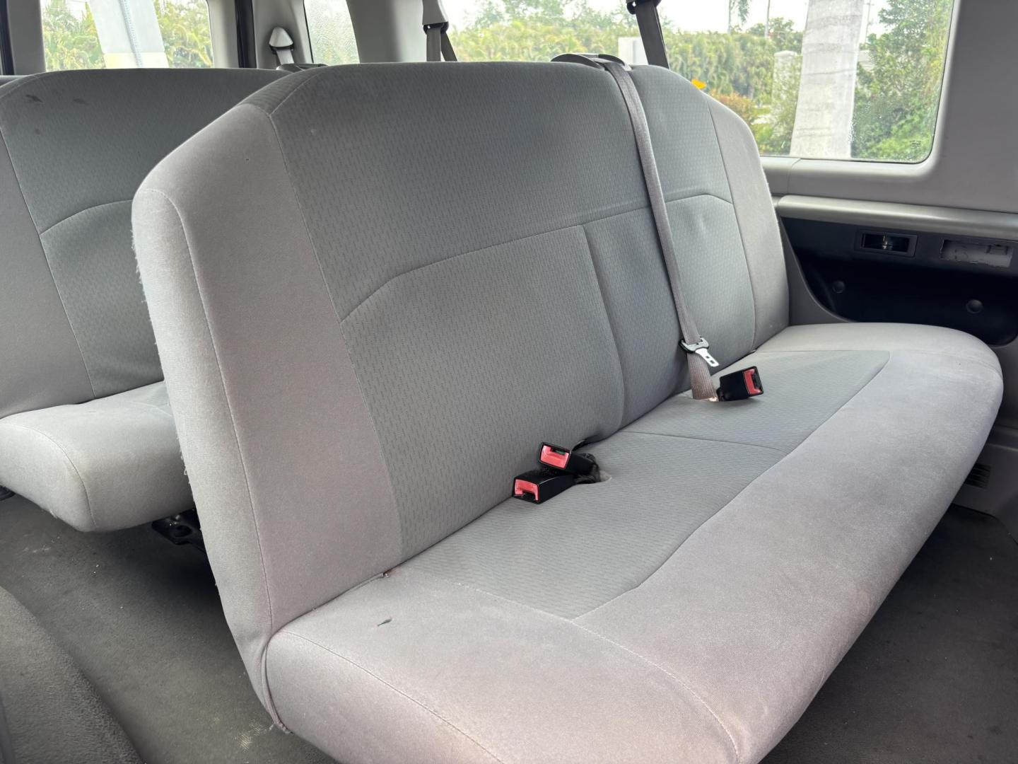 2010 WHITE /GRAY CLOTH Ford E-Series Wagon E-350 XL Super Duty Extended (1FBSS3BL3AD) with an 5.4L V8 SOHC 16V engine, 4 Speed Automatic transmission, located at 11170 Summerlin Square Dr., Fort Myers Beach, FL, 33931, (239) 999-7777, 26.493546, -81.941628 - Check out this heavy-duty and spacious 2010 Ford E-350 Super Duty Wagon XLT — offering 128,000 miles and built to handle large groups, work needs, or commercial use with ease. Powered by a strong 5.4L V8 engine and paired with rear-wheel drive, this E-350 delivers the durability and performance - Photo#19