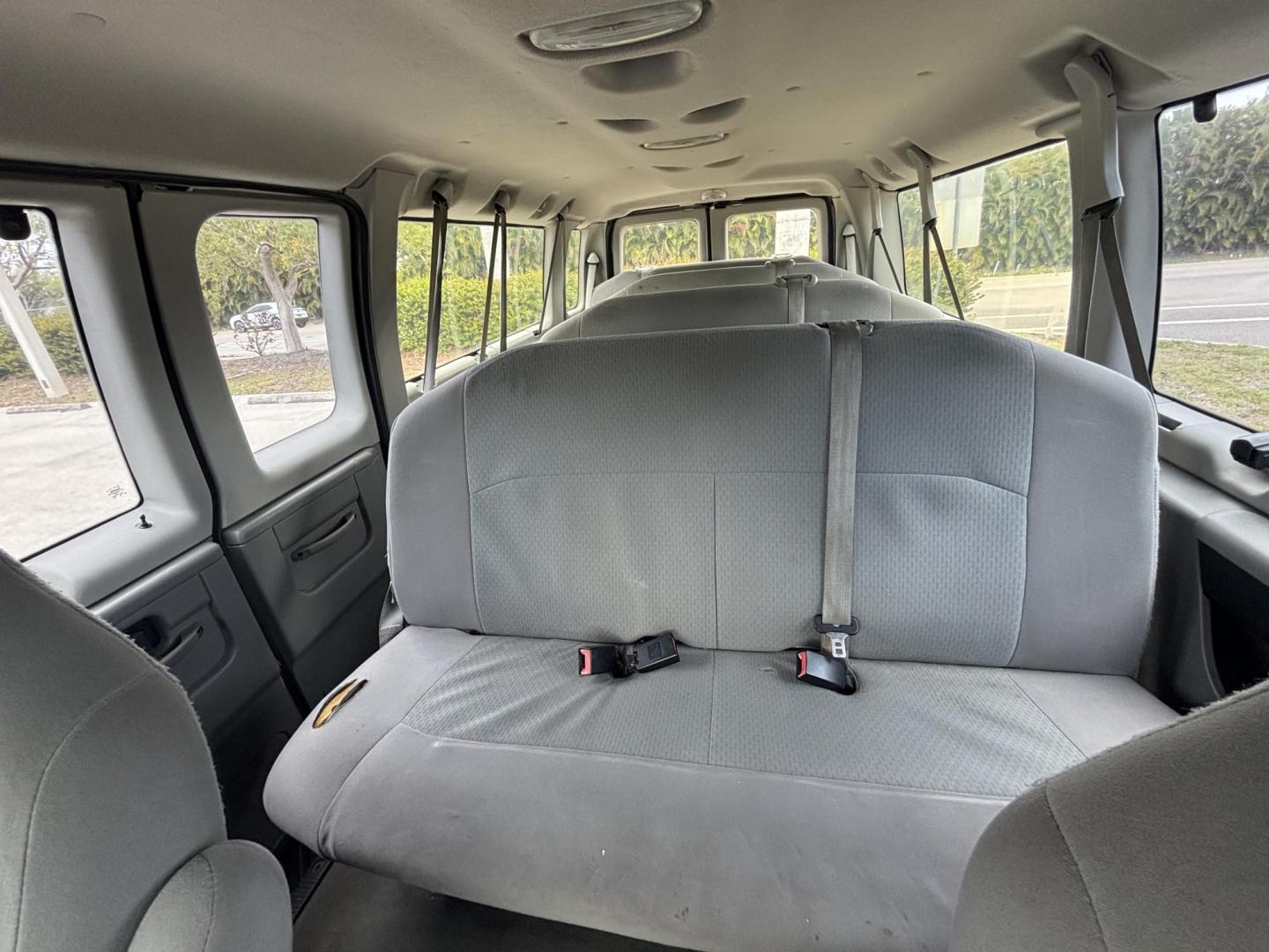 2010 WHITE /GRAY CLOTH Ford E-Series Wagon E-350 XL Super Duty Extended (1FBSS3BL3AD) with an 5.4L V8 SOHC 16V engine, 4 Speed Automatic transmission, located at 11170 Summerlin Square Dr., Fort Myers Beach, FL, 33931, (239) 999-7777, 26.493546, -81.941628 - Check out this heavy-duty and spacious 2010 Ford E-350 Super Duty Wagon XLT — offering 128,000 miles and built to handle large groups, work needs, or commercial use with ease. Powered by a strong 5.4L V8 engine and paired with rear-wheel drive, this E-350 delivers the durability and performance - Photo#18