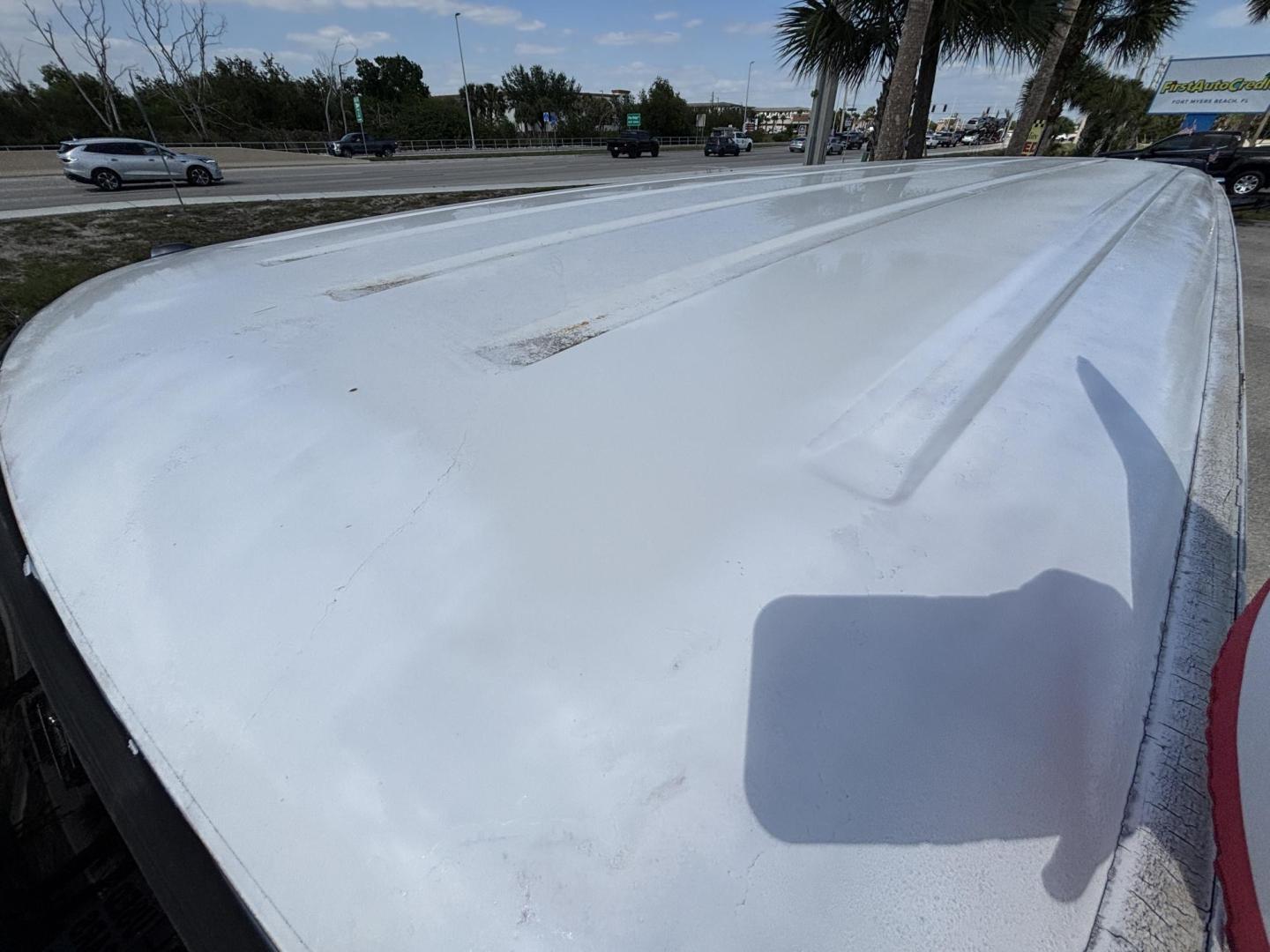 2010 WHITE /GRAY CLOTH Ford E-Series Wagon E-350 XL Super Duty Extended (1FBSS3BL3AD) with an 5.4L V8 SOHC 16V engine, 4 Speed Automatic transmission, located at 11170 Summerlin Square Dr., Fort Myers Beach, FL, 33931, (239) 999-7777, 26.493546, -81.941628 - Check out this heavy-duty and spacious 2010 Ford E-350 Super Duty Wagon XLT — offering 128,000 miles and built to handle large groups, work needs, or commercial use with ease. Powered by a strong 5.4L V8 engine and paired with rear-wheel drive, this E-350 delivers the durability and performance - Photo#36