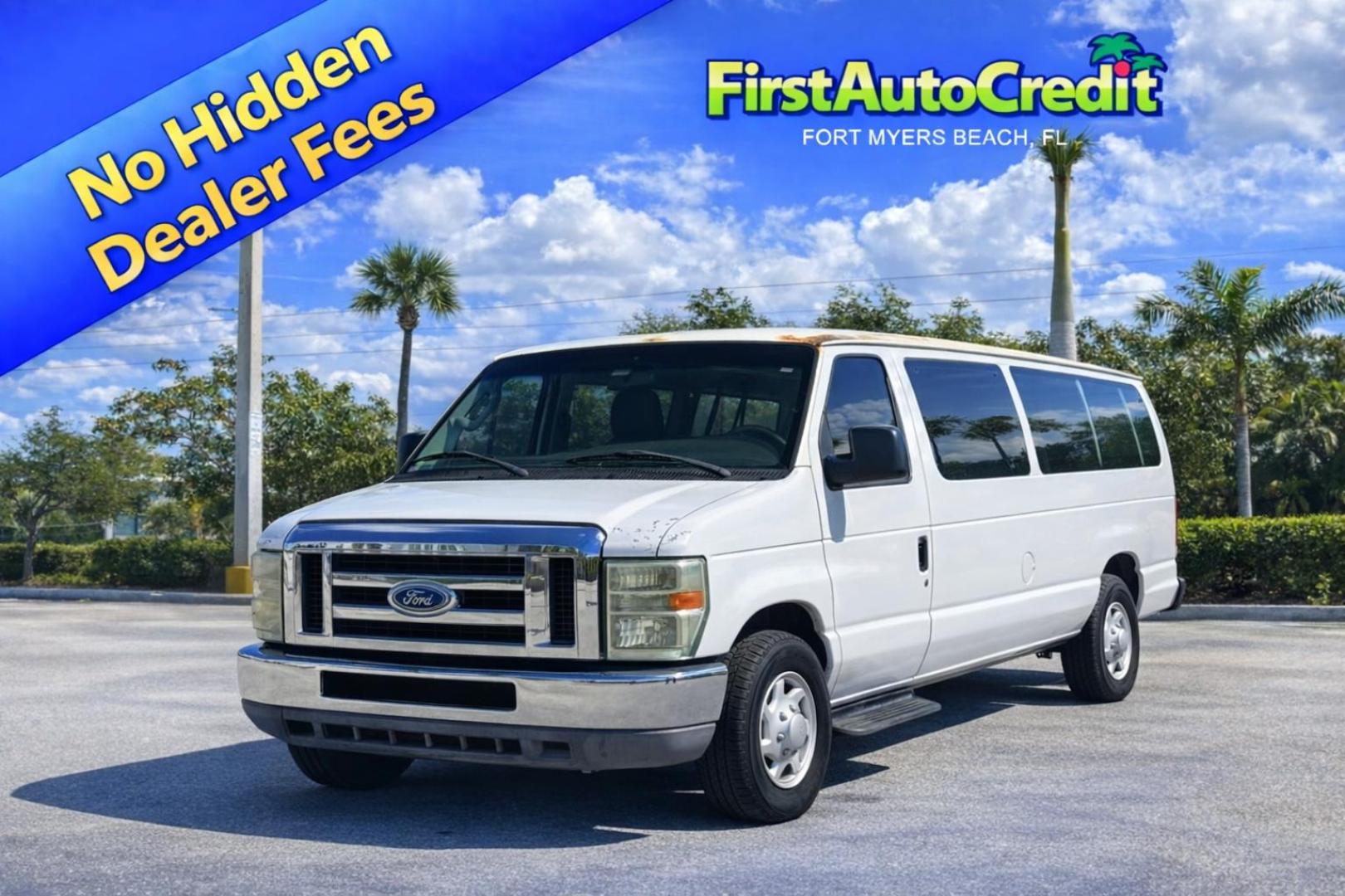 2010 WHITE /GRAY CLOTH Ford E-Series Wagon E-350 XL Super Duty Extended (1FBSS3BL3AD) with an 5.4L V8 SOHC 16V engine, located at 11170 Summerlin Square Dr., Fort Myers Beach, FL, 33931, (239) 999-7777, 26.493546, -81.941628 - Photo#0