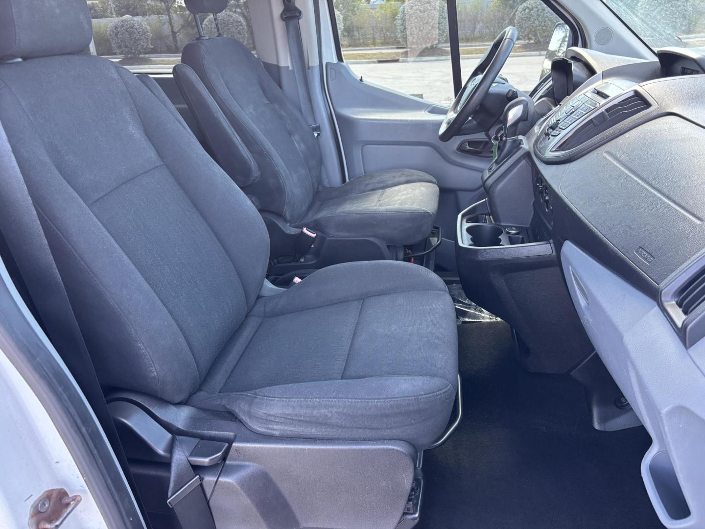 2016 WHITE /black Ford Transit 350 Wagon Low Roof XLT 60/40 Pass. 148-in. WB (1FBZX2ZM4GK) with an 3.7L V6 DOHC 24V engine, 6A transmission, located at 11170 Summerlin Square Dr., Fort Myers Beach, FL, 33931, (239) 999-7777, 26.493546, -81.941628 - Photo#16