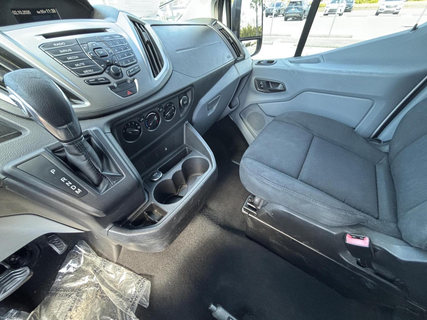 2016 WHITE /black Ford Transit 350 Wagon Low Roof XLT 60/40 Pass. 148-in. WB (1FBZX2ZM4GK) with an 3.7L V6 DOHC 24V engine, 6A transmission, located at 11170 Summerlin Square Dr., Fort Myers Beach, FL, 33931, (239) 999-7777, 26.493546, -81.941628 - Photo#11