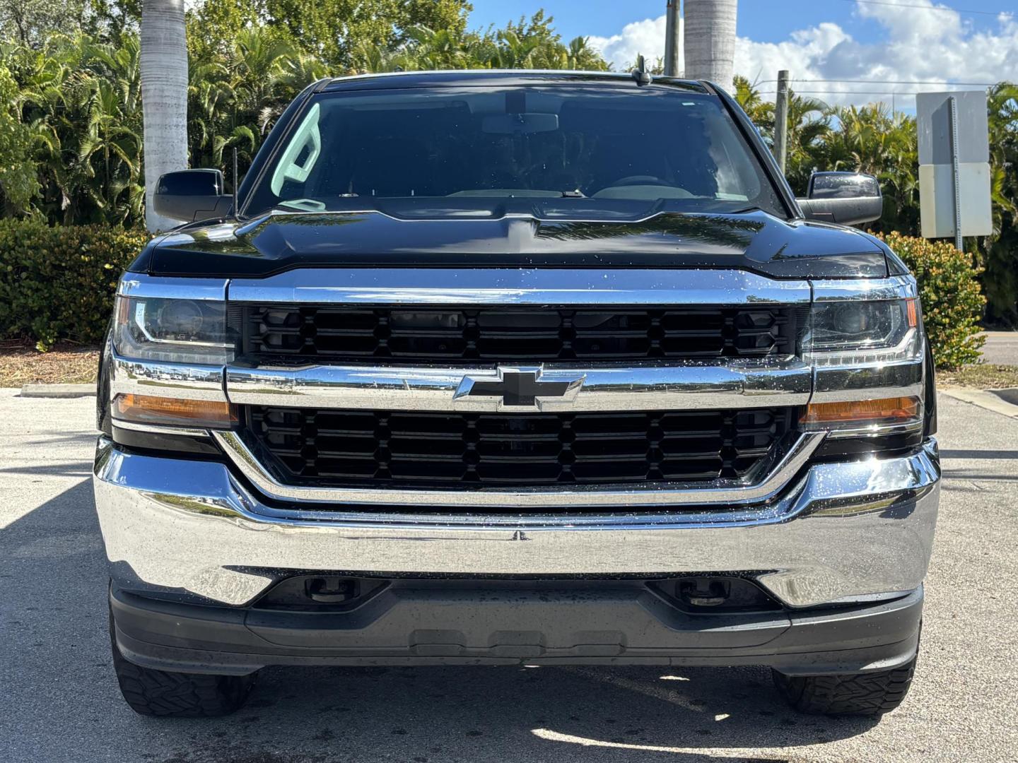 2017 BLACK /black Chevrolet Silverado 1500 LT Double Cab 4WD (1GCVKREH8HZ) with an 4.3L V6 OHV 12V engine, 6A transmission, located at 11170 Summerlin Square Dr., Fort Myers Beach, FL, 33931, (239) 999-7777, 26.493546, -81.941628 - 4 Wheel Drive - Photo#2
