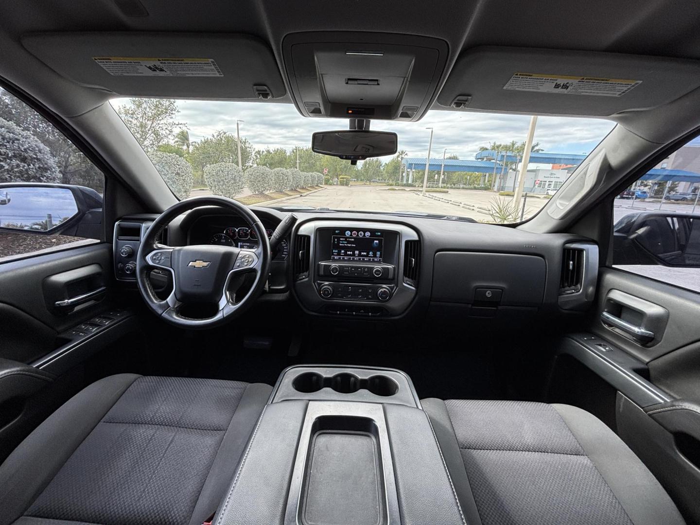 2017 BLACK /black Chevrolet Silverado 1500 LT Double Cab 4WD (1GCVKREH8HZ) with an 4.3L V6 OHV 12V engine, 6A transmission, located at 11170 Summerlin Square Dr., Fort Myers Beach, FL, 33931, (239) 999-7777, 26.493546, -81.941628 - 4 Wheel Drive - Photo#5