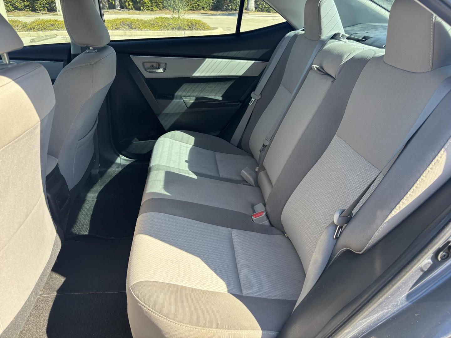 2018 BLUE /GRAY CLOTH Toyota Corolla XLE CVT (2T1BURHE3JC) with an 1.8L L4 DOHC 16V engine, CVT transmission, located at 11170 Summerlin Square Dr., Fort Myers Beach, FL, 33931, (239) 999-7777, 26.493546, -81.941628 - Rebuilt Title - Photo#17