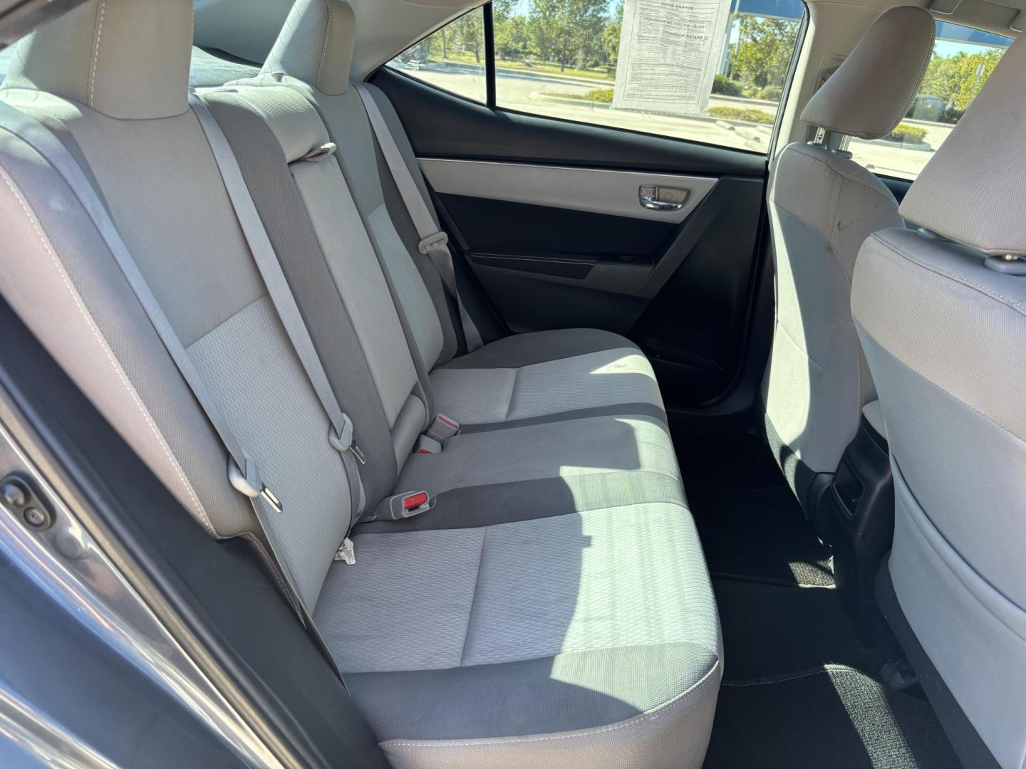 2018 BLUE /GRAY CLOTH Toyota Corolla XLE CVT (2T1BURHE3JC) with an 1.8L L4 DOHC 16V engine, CVT transmission, located at 11170 Summerlin Square Dr., Fort Myers Beach, FL, 33931, (239) 999-7777, 26.493546, -81.941628 - Rebuilt Title - Photo#18