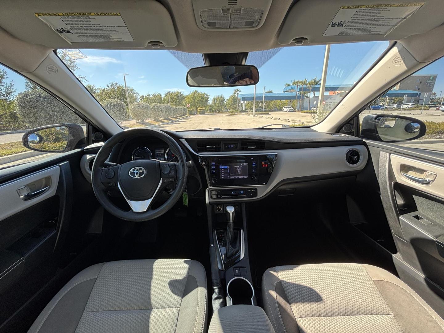 2018 BLUE /GRAY CLOTH Toyota Corolla XLE CVT (2T1BURHE3JC) with an 1.8L L4 DOHC 16V engine, CVT transmission, located at 11170 Summerlin Square Dr., Fort Myers Beach, FL, 33931, (239) 999-7777, 26.493546, -81.941628 - Rebuilt Title - Photo#9
