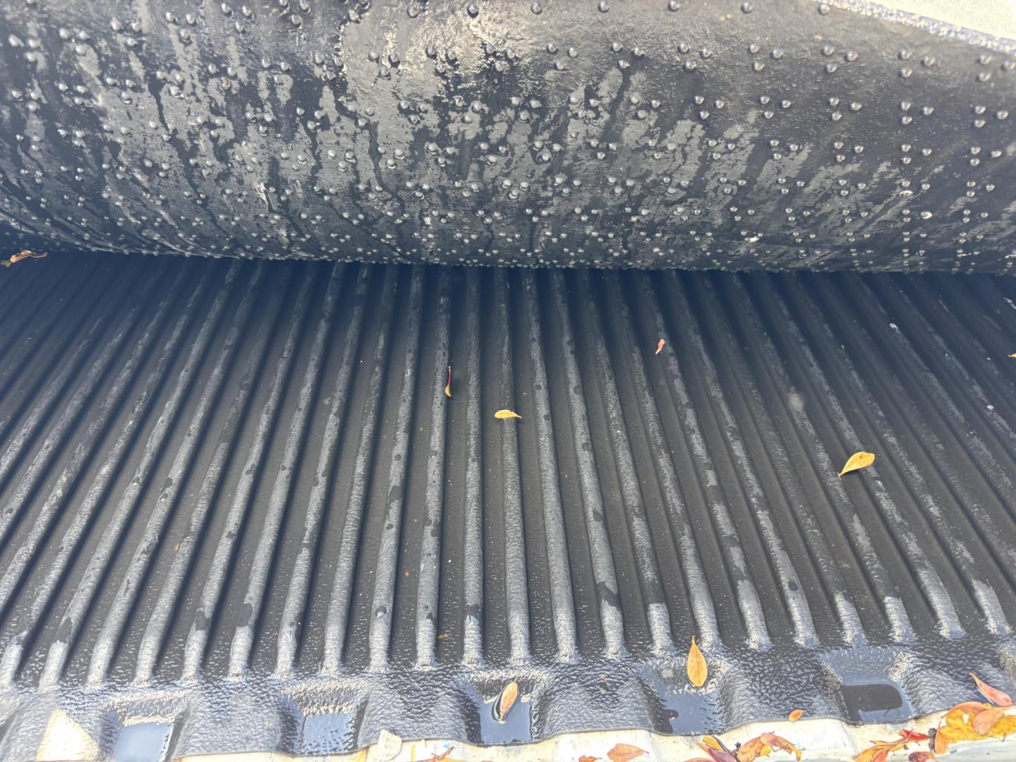 2013 WHITE Chevrolet Silverado 1500 Work Truck 2WD (1GCNCPEXXDZ) with an 4.3L V6 OHV 12V engine, located at 11170 Summerlin Square Dr., Fort Myers Beach, FL, 33931, (239) 999-7777, 26.493546, -81.941628 - Carfax 1 Owner 2 Door Long Bed - Photo#17