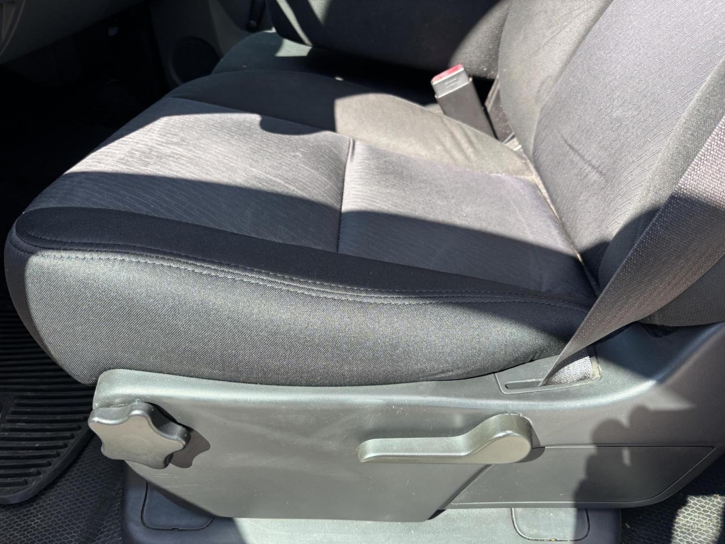 2013 WHITE Chevrolet Silverado 1500 Work Truck 2WD (1GCNCPEXXDZ) with an 4.3L V6 OHV 12V engine, located at 11170 Summerlin Square Dr., Fort Myers Beach, FL, 33931, (239) 999-7777, 26.493546, -81.941628 - Carfax 1 Owner 2 Door Long Bed - Photo#7