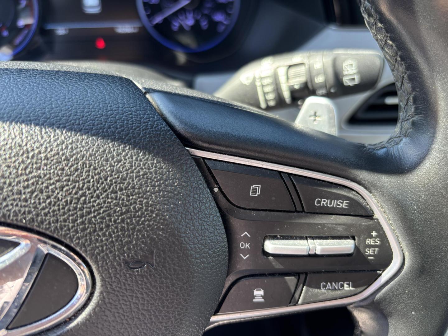 2020 GRAY /GRAY LEATHER Hyundai Palisade SEL AWD (KM8R4DHE8LU) with an 3.8L V6 DOHC 24V engine, 8A transmission, located at 11170 Summerlin Square Dr., Fort Myers Beach, FL, 33931, (239) 999-7777, 26.493546, -81.941628 - Photo#24