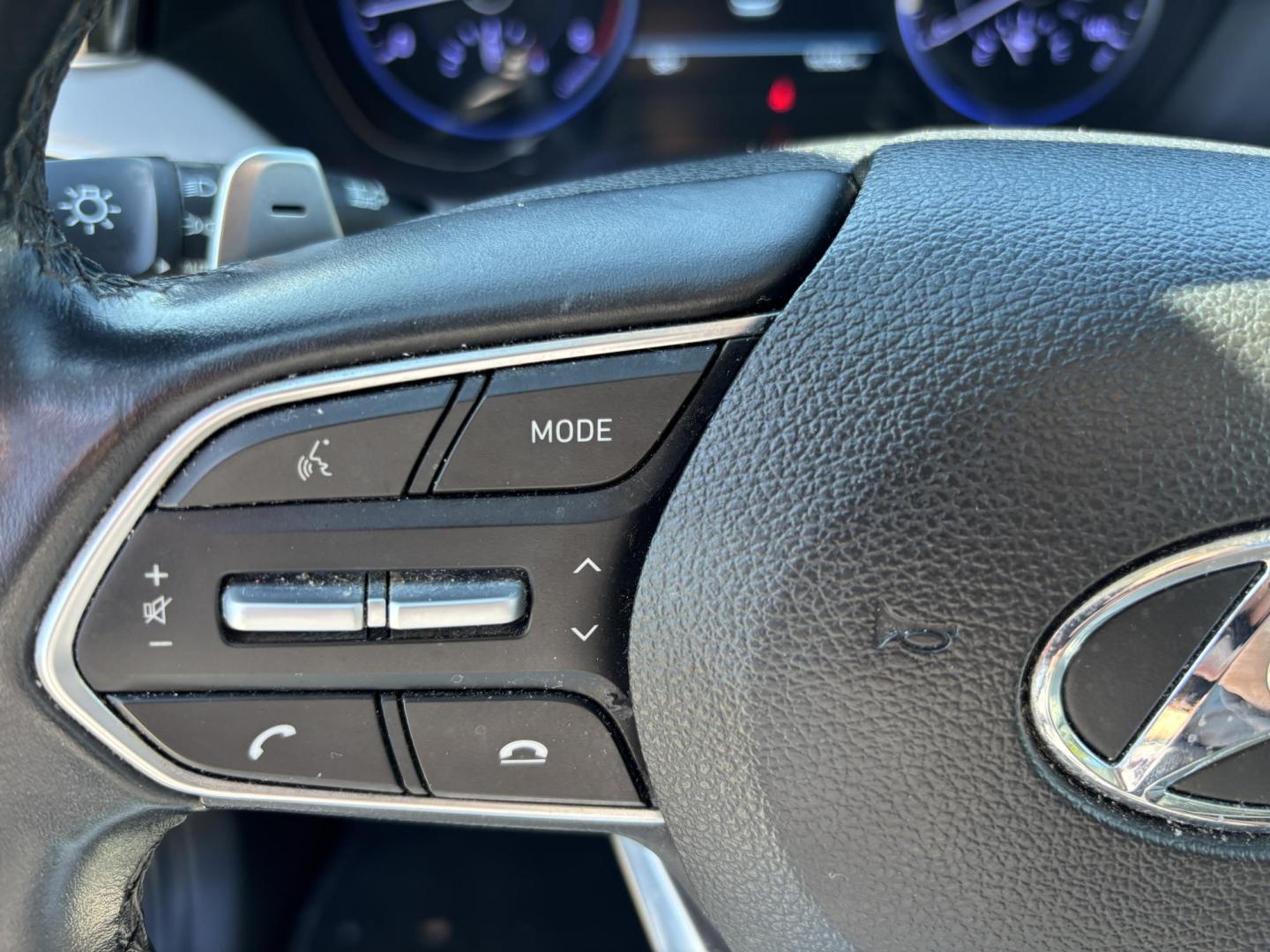 2020 GRAY /GRAY LEATHER Hyundai Palisade SEL AWD (KM8R4DHE8LU) with an 3.8L V6 DOHC 24V engine, 8A transmission, located at 11170 Summerlin Square Dr., Fort Myers Beach, FL, 33931, (239) 999-7777, 26.493546, -81.941628 - Photo#23