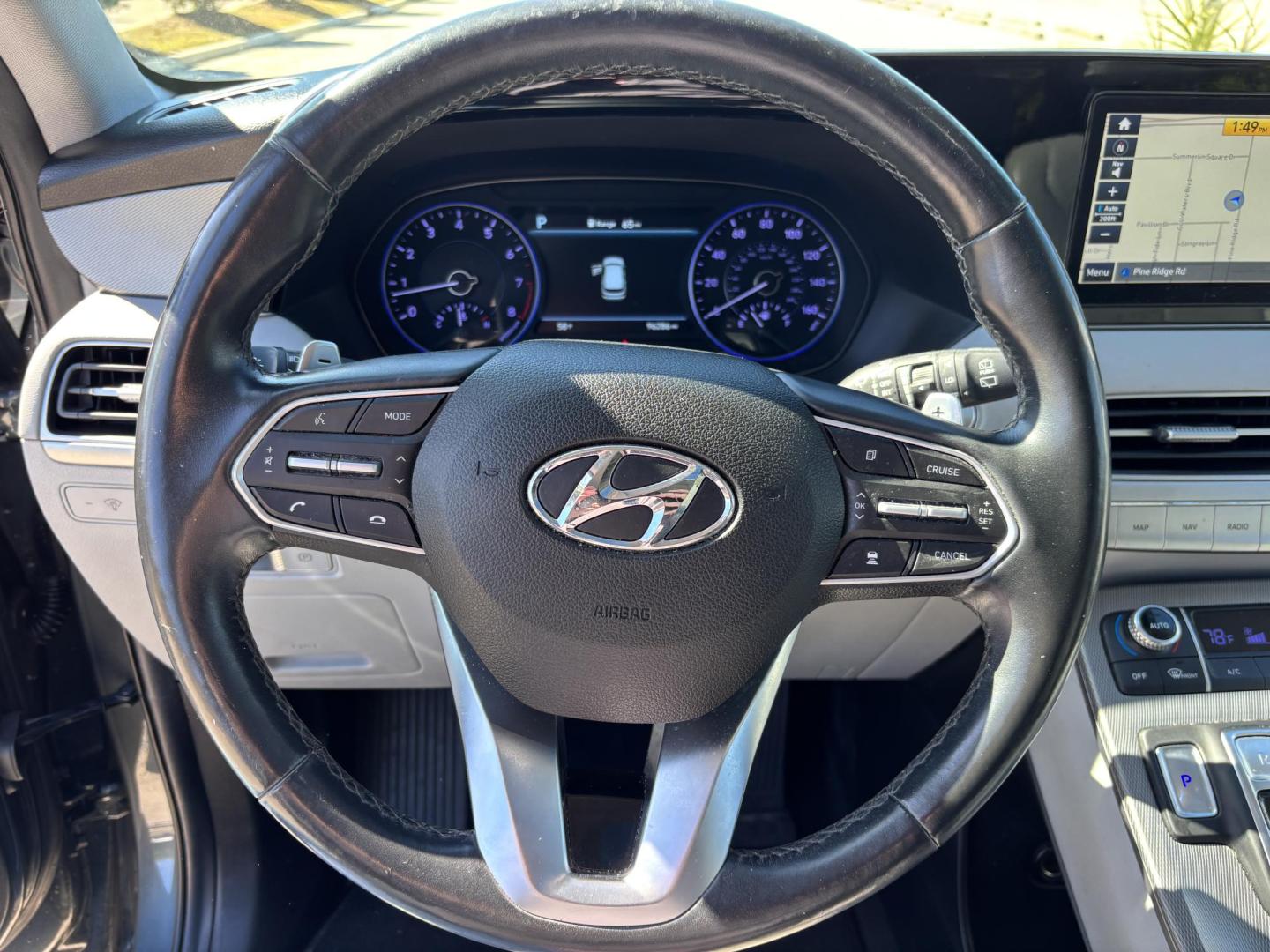 2020 GRAY /GRAY LEATHER Hyundai Palisade SEL AWD (KM8R4DHE8LU) with an 3.8L V6 DOHC 24V engine, 8A transmission, located at 11170 Summerlin Square Dr., Fort Myers Beach, FL, 33931, (239) 999-7777, 26.493546, -81.941628 - Photo#21