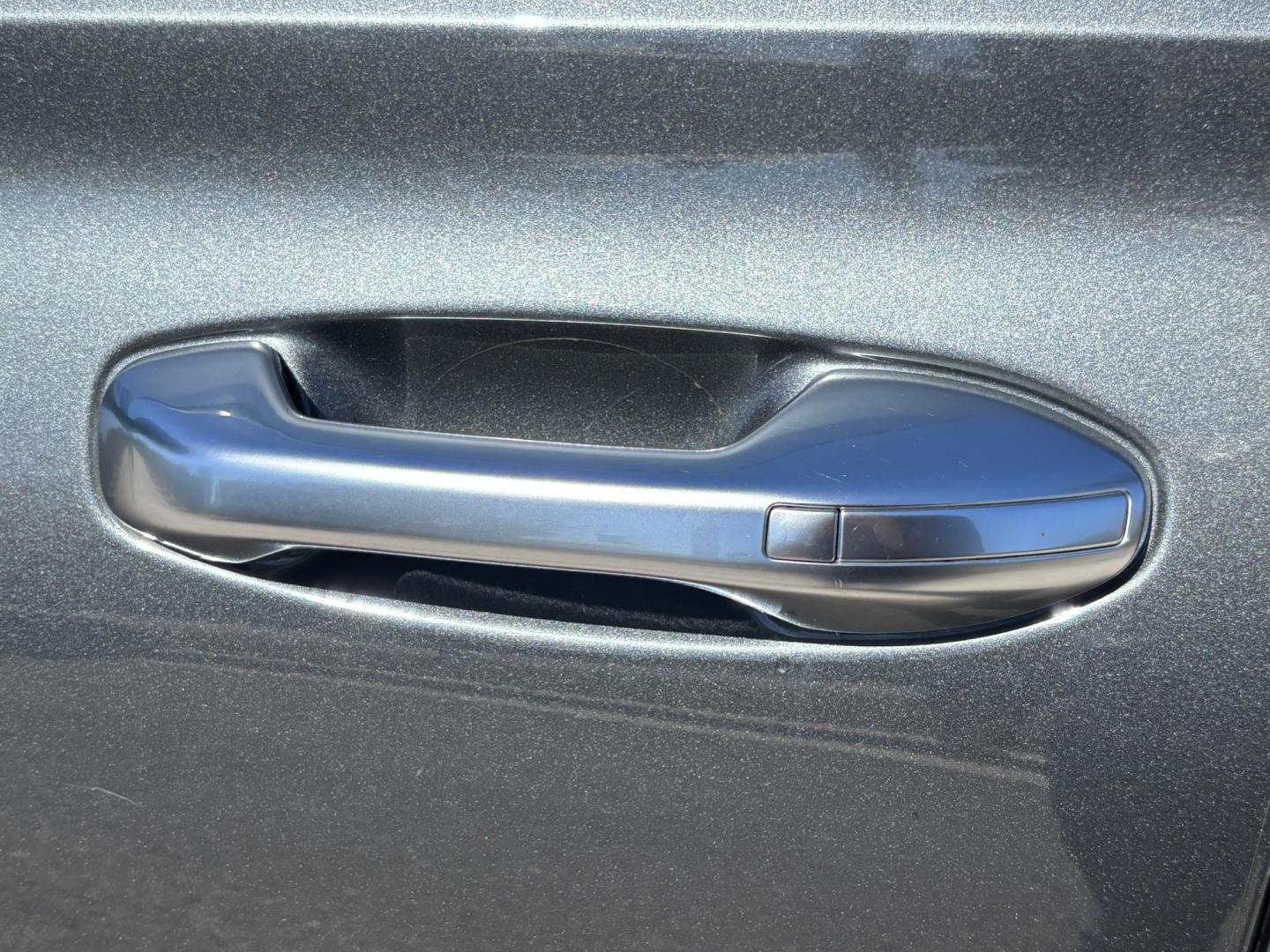 2020 GRAY /GRAY LEATHER Hyundai Palisade SEL AWD (KM8R4DHE8LU) with an 3.8L V6 DOHC 24V engine, 8A transmission, located at 11170 Summerlin Square Dr., Fort Myers Beach, FL, 33931, (239) 999-7777, 26.493546, -81.941628 - Photo#39