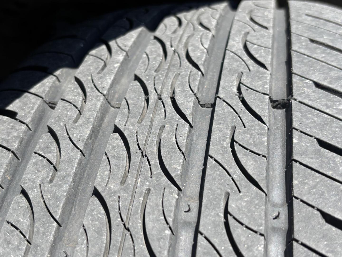 2020 GRAY /GRAY LEATHER Hyundai Palisade SEL AWD (KM8R4DHE8LU) with an 3.8L V6 DOHC 24V engine, 8A transmission, located at 11170 Summerlin Square Dr., Fort Myers Beach, FL, 33931, (239) 999-7777, 26.493546, -81.941628 - Photo#44