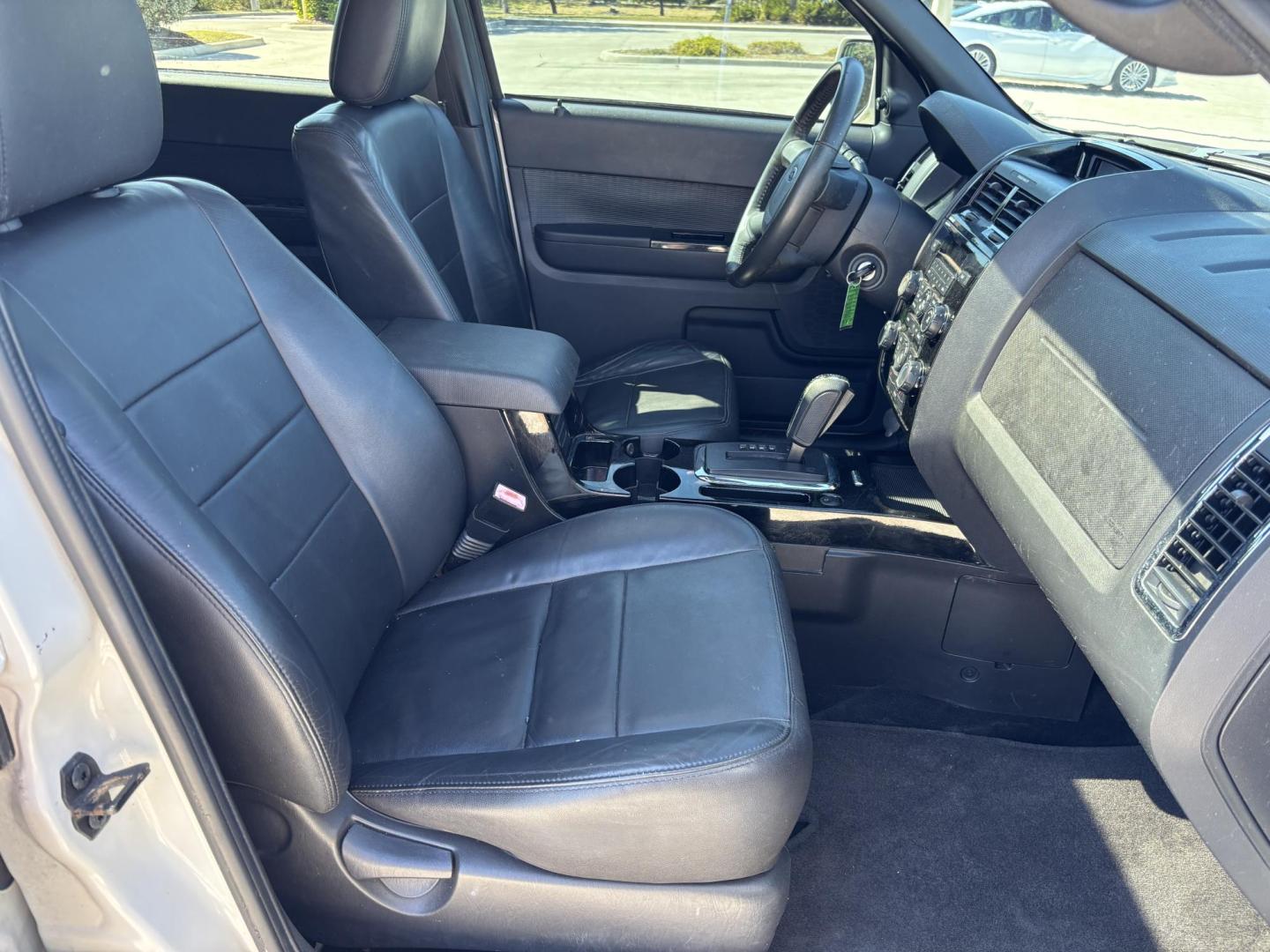 2011 WHITE /BLACK LEATHER Ford Escape Limited FWD (1FMCU0EG6BK) with an 3.0L V6 DOHC 24V engine, 6-Speed Automatic transmission, located at 11170 Summerlin Square Dr., Fort Myers Beach, FL, 33931, (239) 999-7777, 26.493546, -81.941628 - Photo#14