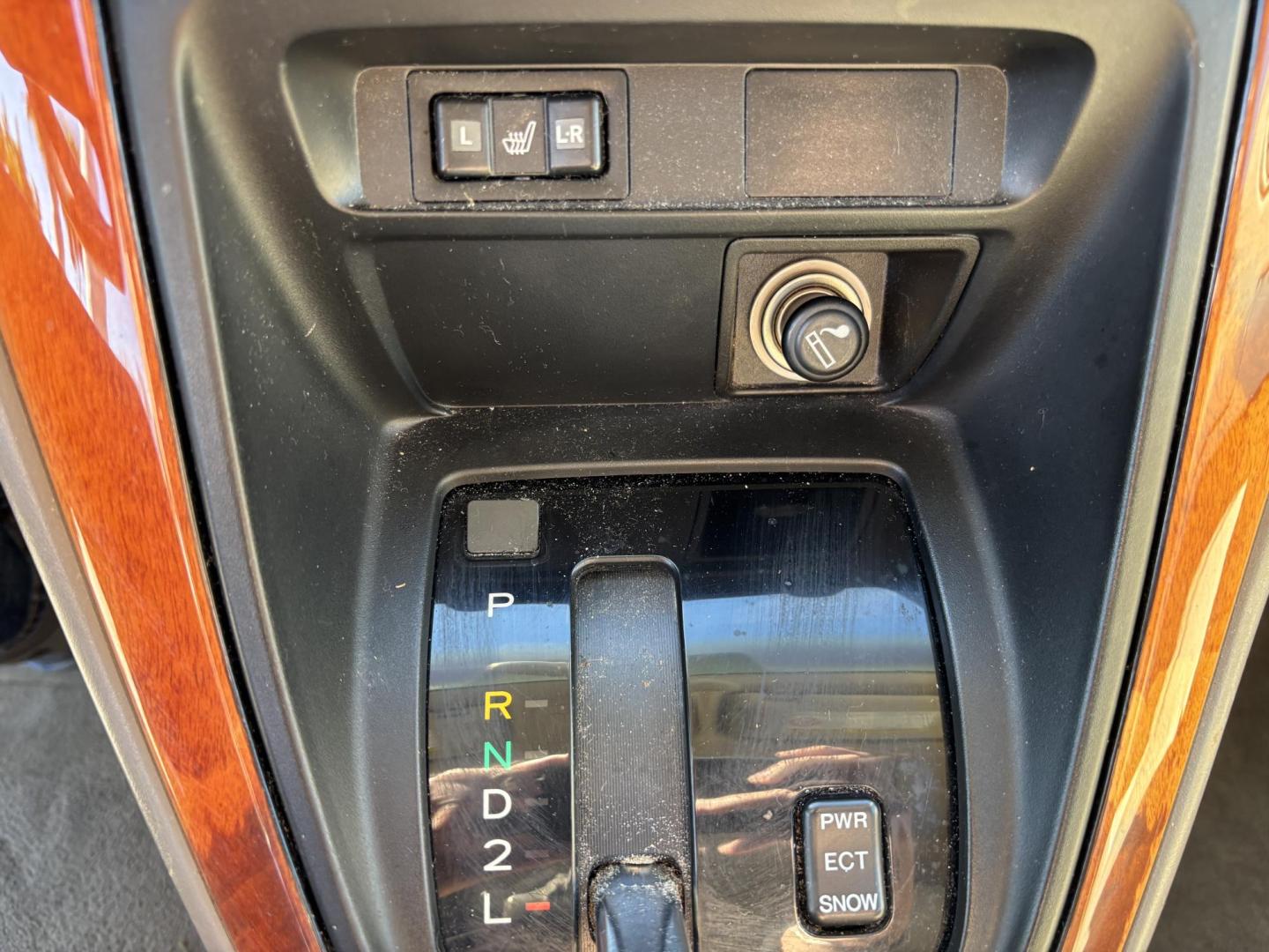 1999 WHITE /BEIGE LEATHER Lexus RX 300 AWD (JT6HF10U6X0) with an 3.0L V6 DOHC 24V engine, 4-Speed Automatic Overdrive transmission, located at 11170 Summerlin Square Dr., Fort Myers Beach, FL, 33931, (239) 999-7777, 26.493546, -81.941628 - Photo#24