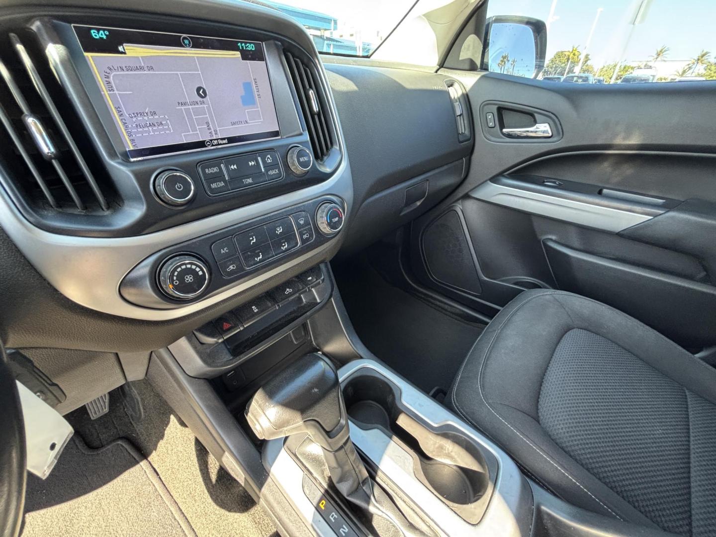2018 BLACK /BLACK Chevrolet Colorado LT Crew Cab 4WD Long Box (1GCGTCEN7J1) with an 3.6L V6 DOHC 24V GAS engine, 6A transmission, located at 11170 Summerlin Square Dr., Fort Myers Beach, FL, 33931, (239) 999-7777, 26.493546, -81.941628 - Carfax 1 Owner - Photo#14