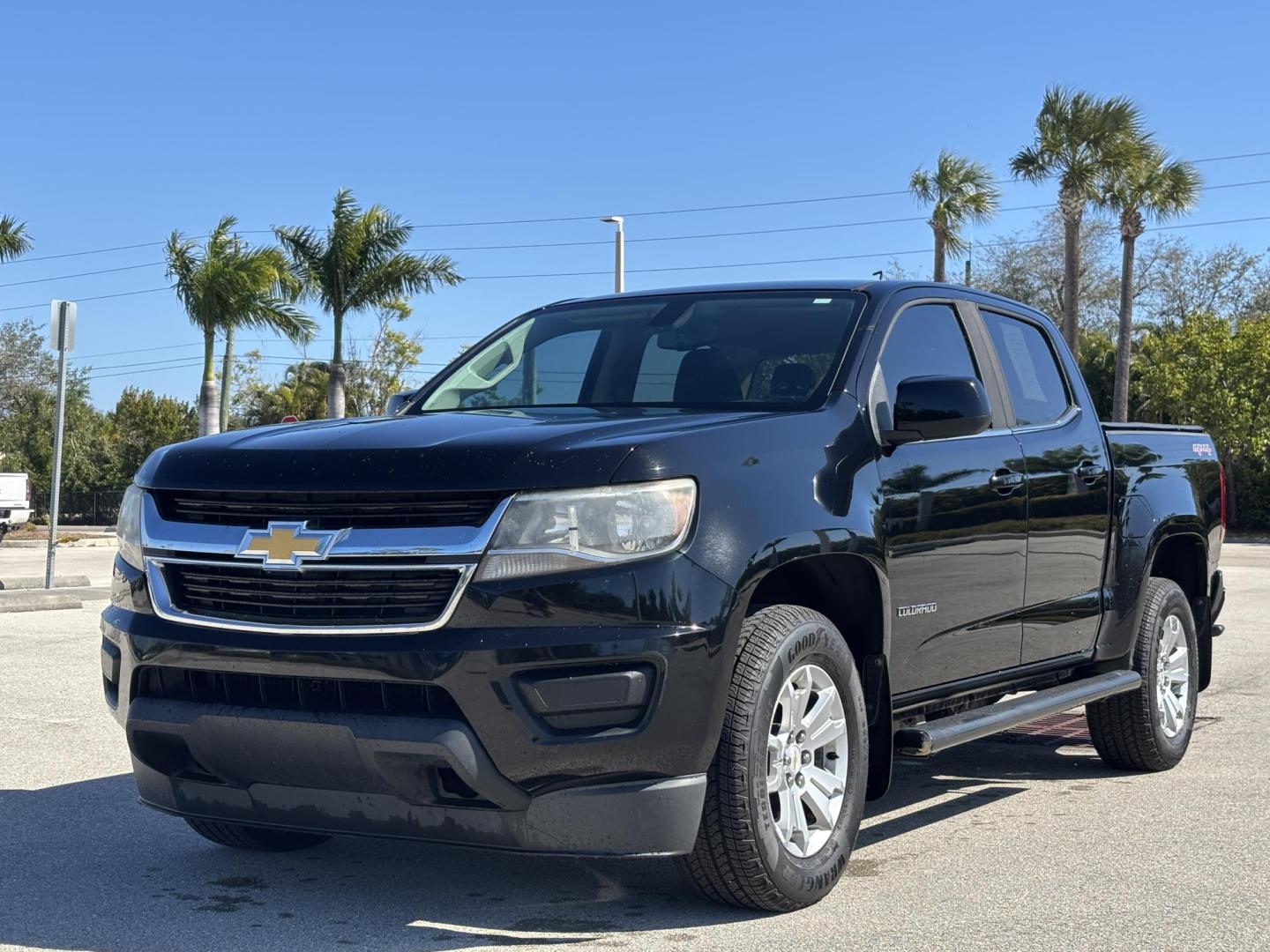 2018 BLACK /BLACK Chevrolet Colorado LT Crew Cab 4WD Long Box (1GCGTCEN7J1) with an 3.6L V6 DOHC 24V GAS engine, 6A transmission, located at 11170 Summerlin Square Dr., Fort Myers Beach, FL, 33931, (239) 999-7777, 26.493546, -81.941628 - Carfax 1 Owner - Photo#1