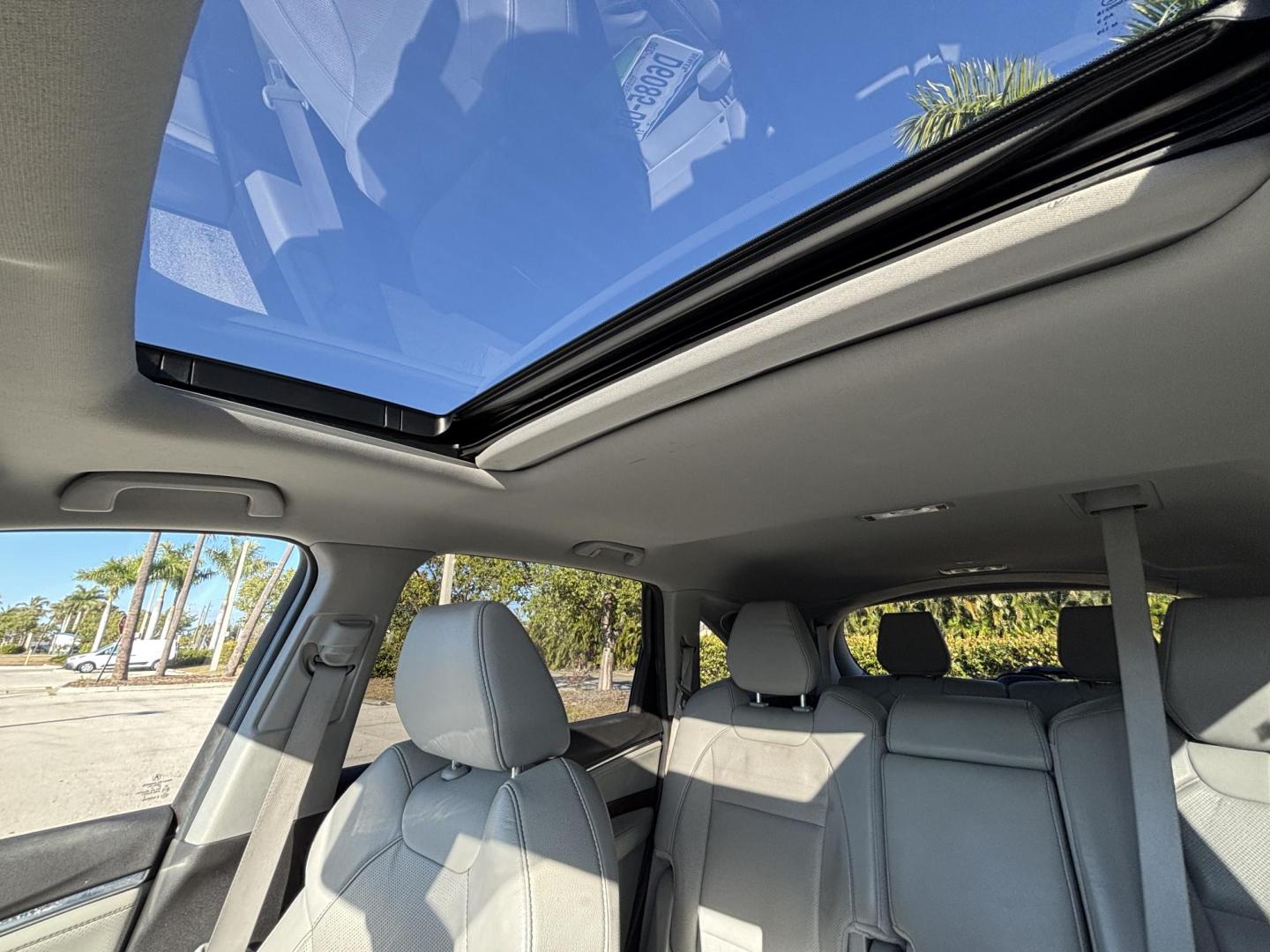 2019 BLUE /LIGHT GRAY LEATHER Acura MDX 9-Spd AT w/Tech Package (5J8YD3H56KL) with an 3.5L V6 SOHC 24V engine, 9A transmission, located at 11170 Summerlin Square Dr., Fort Myers Beach, FL, 33931, (239) 999-7777, 26.493546, -81.941628 - Photo#8