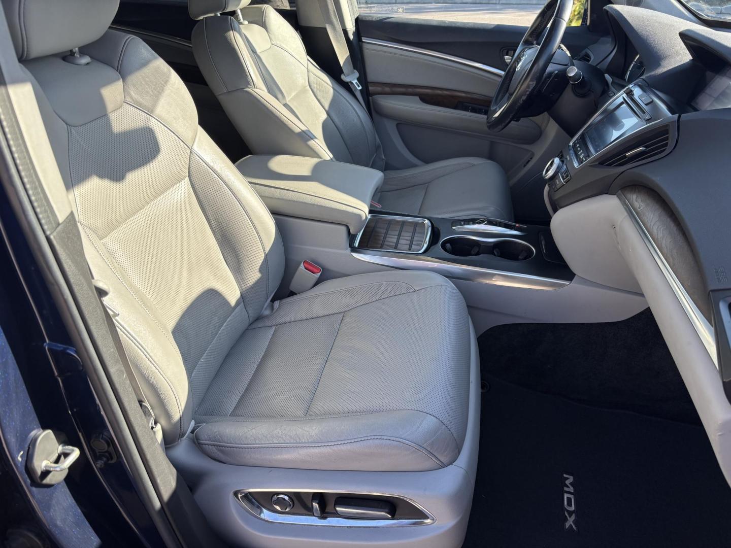 2019 BLUE /LIGHT GRAY LEATHER Acura MDX 9-Spd AT w/Tech Package (5J8YD3H56KL) with an 3.5L V6 SOHC 24V engine, 9A transmission, located at 11170 Summerlin Square Dr., Fort Myers Beach, FL, 33931, (239) 999-7777, 26.493546, -81.941628 - Photo#16