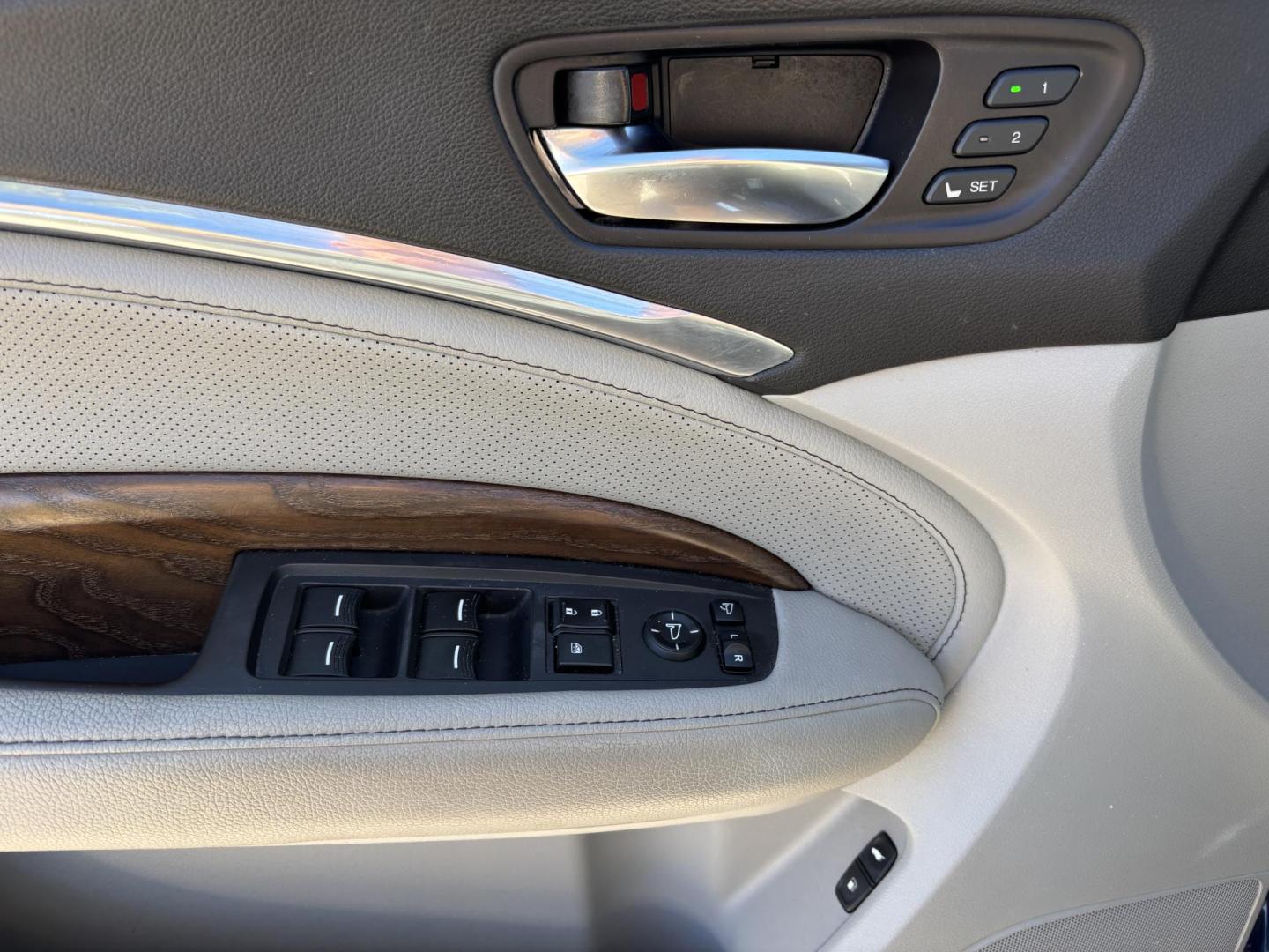 2019 BLUE /LIGHT GRAY LEATHER Acura MDX 9-Spd AT w/Tech Package (5J8YD3H56KL) with an 3.5L V6 SOHC 24V engine, 9A transmission, located at 11170 Summerlin Square Dr., Fort Myers Beach, FL, 33931, (239) 999-7777, 26.493546, -81.941628 - Photo#12