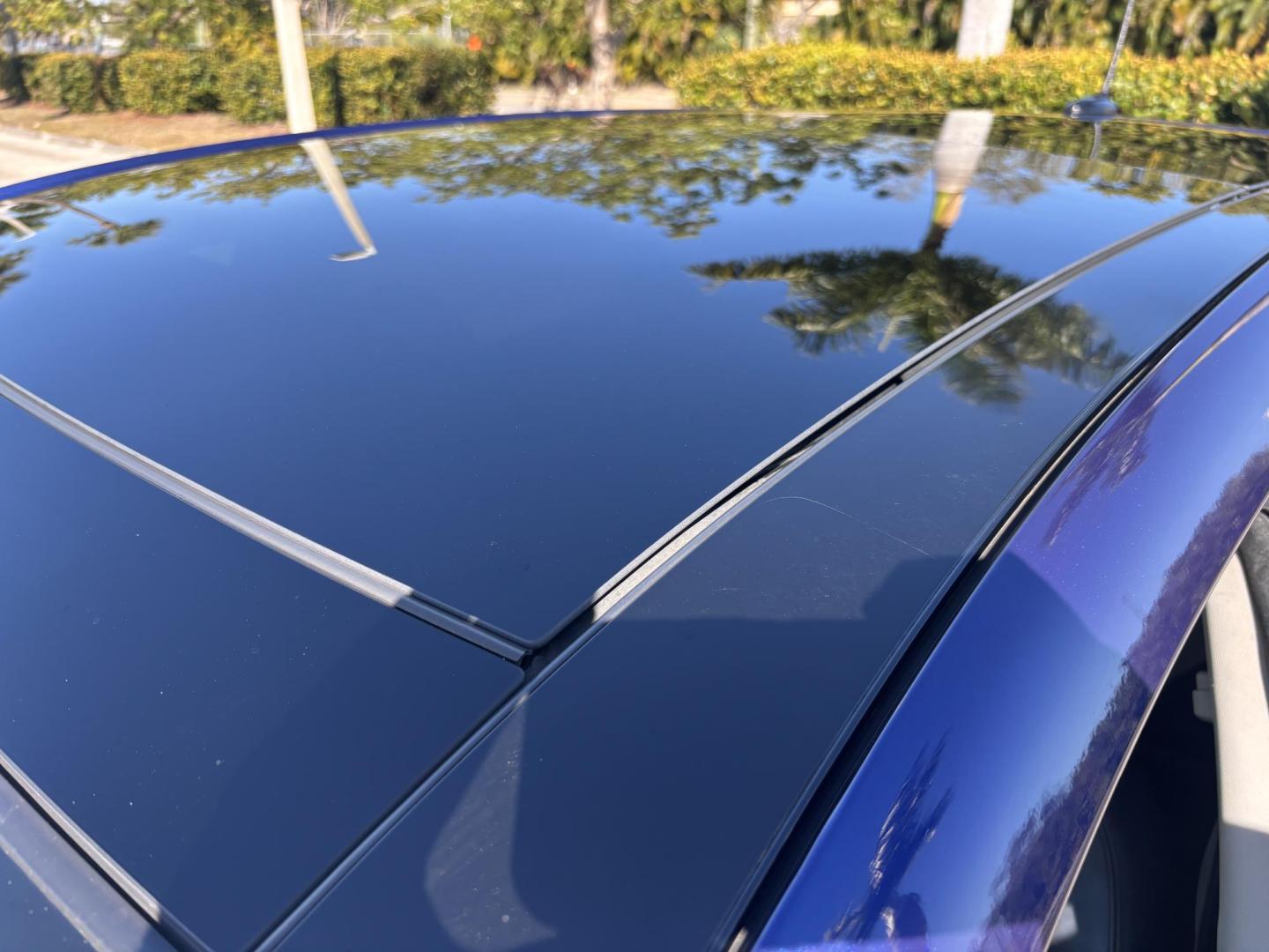 2011 BLUE /BLACK LEATHER Hyundai Tucson Limited 2WD (KM8JU3AC2BU) with an 2.4L L4 DOHC 16V engine, 6-Speed Automatic transmission, located at 11170 Summerlin Square Dr., Fort Myers Beach, FL, 33931, (239) 999-7777, 26.493546, -81.941628 - Photo#9