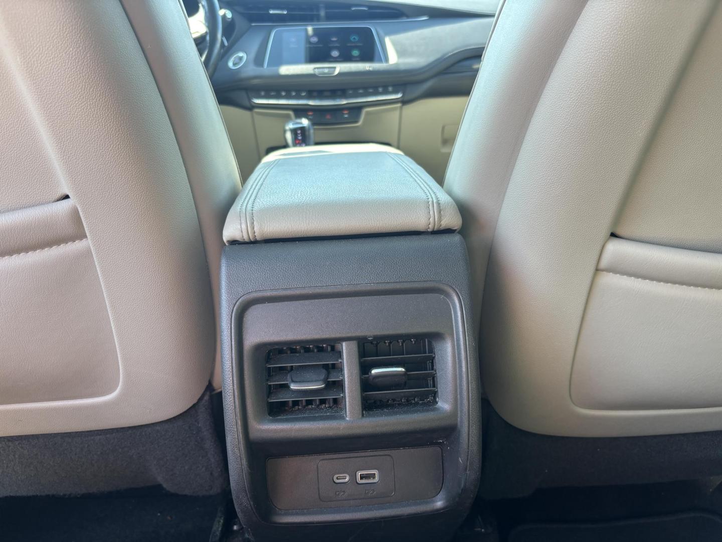 2019 WHITE /TAN LEATHER Cadillac XT4 Premium Luxury (1GYFZCR49KF) with an 2.0L L4 DOHC 16V engine, 9A transmission, located at 11170 Summerlin Square Dr., Fort Myers Beach, FL, 33931, (239) 999-7777, 26.493546, -81.941628 - Photo#24