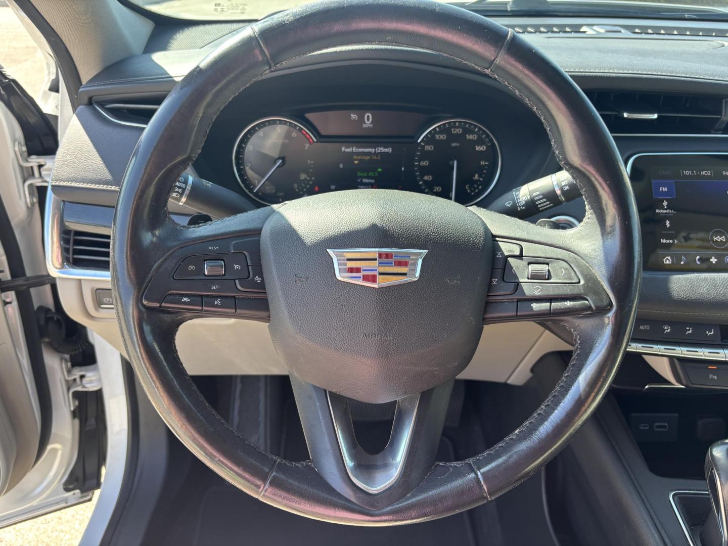 2019 WHITE /TAN LEATHER Cadillac XT4 Premium Luxury (1GYFZCR49KF) with an 2.0L L4 DOHC 16V engine, 9A transmission, located at 11170 Summerlin Square Dr., Fort Myers Beach, FL, 33931, (239) 999-7777, 26.493546, -81.941628 - Photo#31