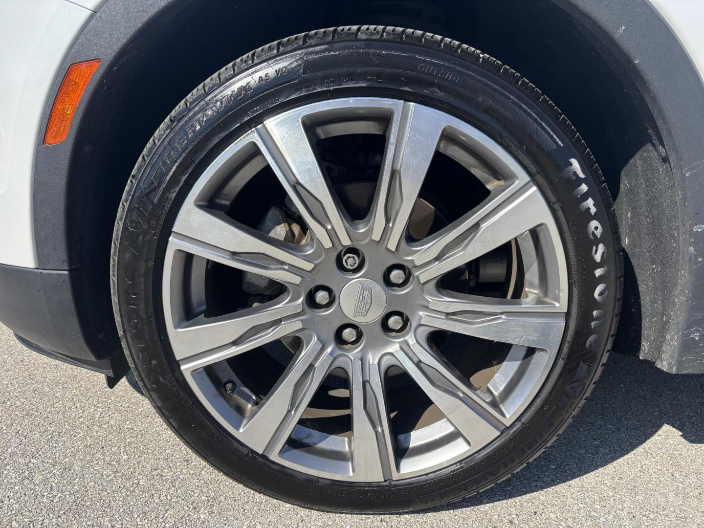 2019 WHITE /TAN LEATHER Cadillac XT4 Premium Luxury (1GYFZCR49KF) with an 2.0L L4 DOHC 16V engine, 9A transmission, located at 11170 Summerlin Square Dr., Fort Myers Beach, FL, 33931, (239) 999-7777, 26.493546, -81.941628 - Photo#50