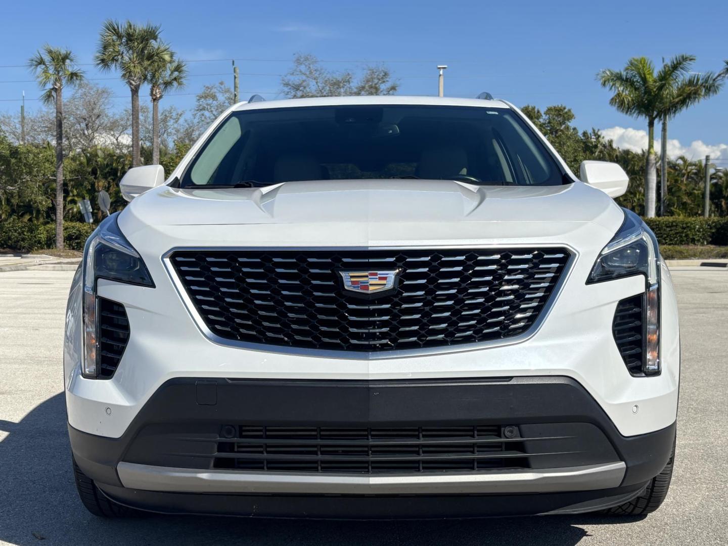2019 WHITE /TAN LEATHER Cadillac XT4 Premium Luxury (1GYFZCR49KF) with an 2.0L L4 DOHC 16V engine, 9A transmission, located at 11170 Summerlin Square Dr., Fort Myers Beach, FL, 33931, (239) 999-7777, 26.493546, -81.941628 - Photo#2