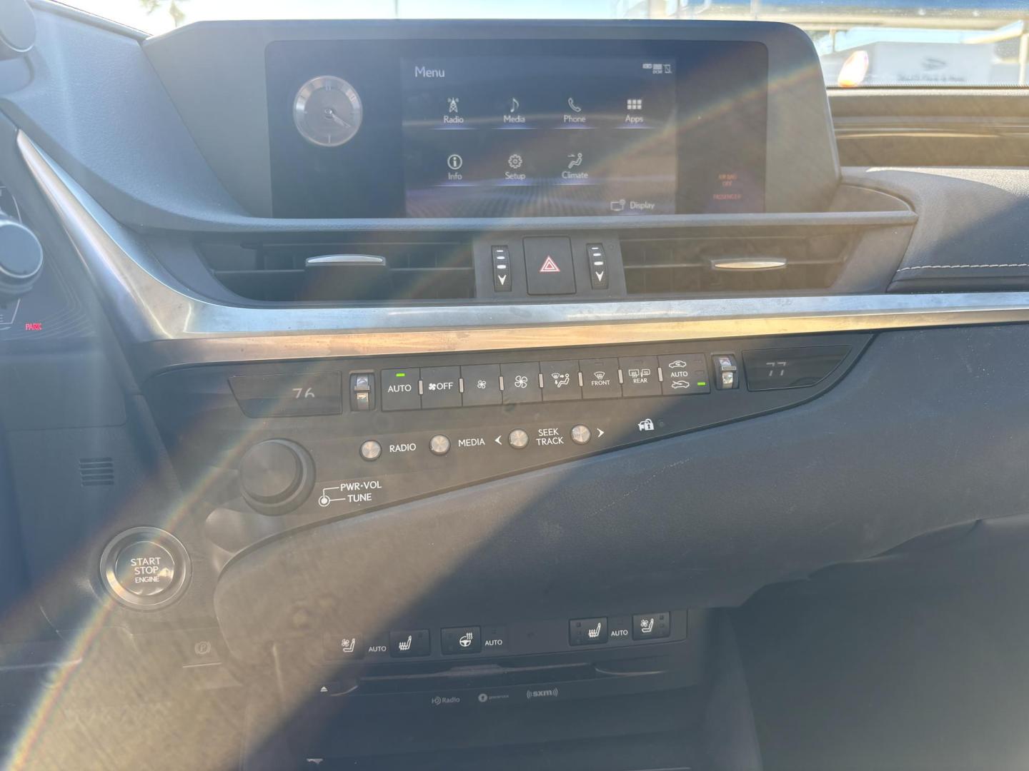 2019 SILVER /BEIGE LEATHER Lexus ES 350 Luxury (58ABZ1B12KU) with an 3.5L V6 DOHC 24V engine, 8A transmission, located at 11170 Summerlin Square Dr., Fort Myers Beach, FL, 33931, (239) 999-7777, 26.493546, -81.941628 - Photo#25