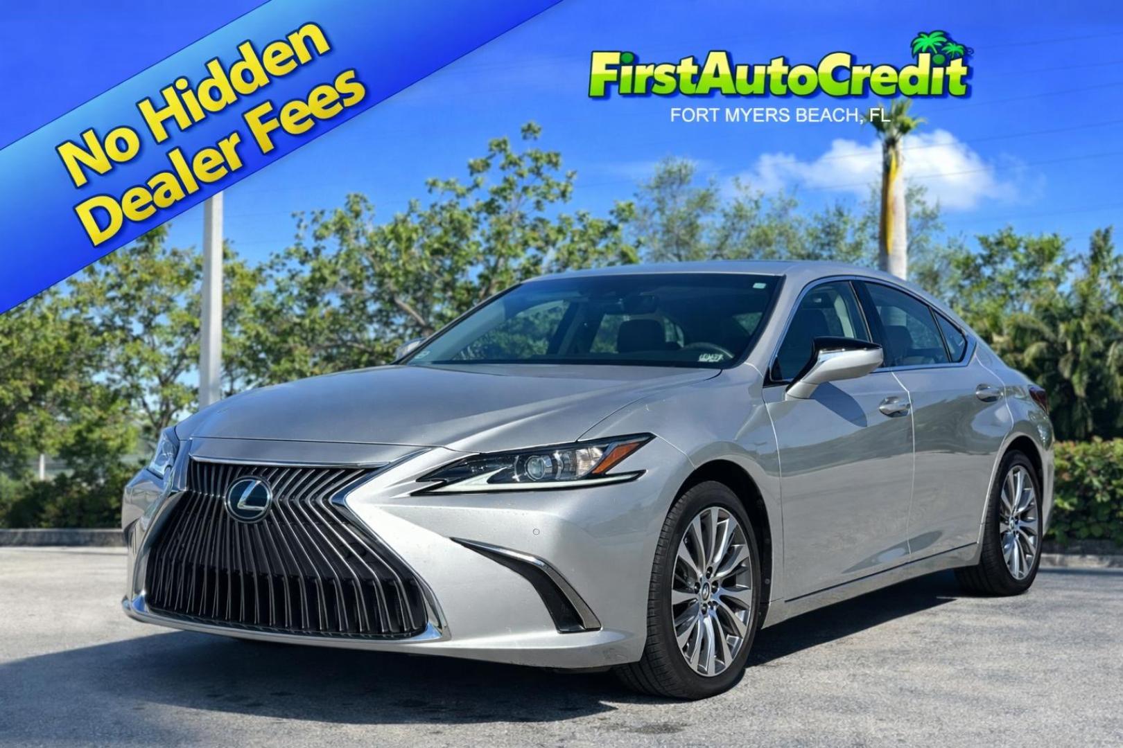 2019 SILVER /BEIGE LEATHER Lexus ES 350 Luxury (58ABZ1B12KU) with an 3.5L V6 DOHC 24V engine, 8A transmission, located at 11170 Summerlin Square Dr., Fort Myers Beach, FL, 33931, (239) 999-7777, 26.493546, -81.941628 - Photo#0