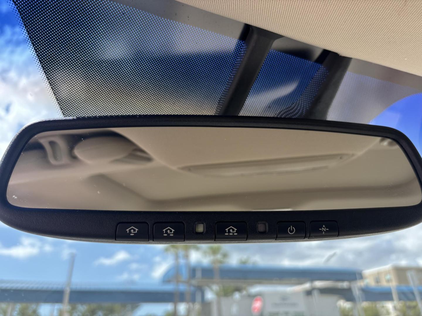 2006 BEIGE /TAN LEATHER Hyundai Azera Limited (KMHFC46F56A) with an 3.8L V6 DOHC 24V engine, 5-Speed Automatic Overdrive transmission, located at 11170 Summerlin Square Dr., Fort Myers Beach, FL, 33931, (239) 999-7777, 26.493546, -81.941628 - Photo#31